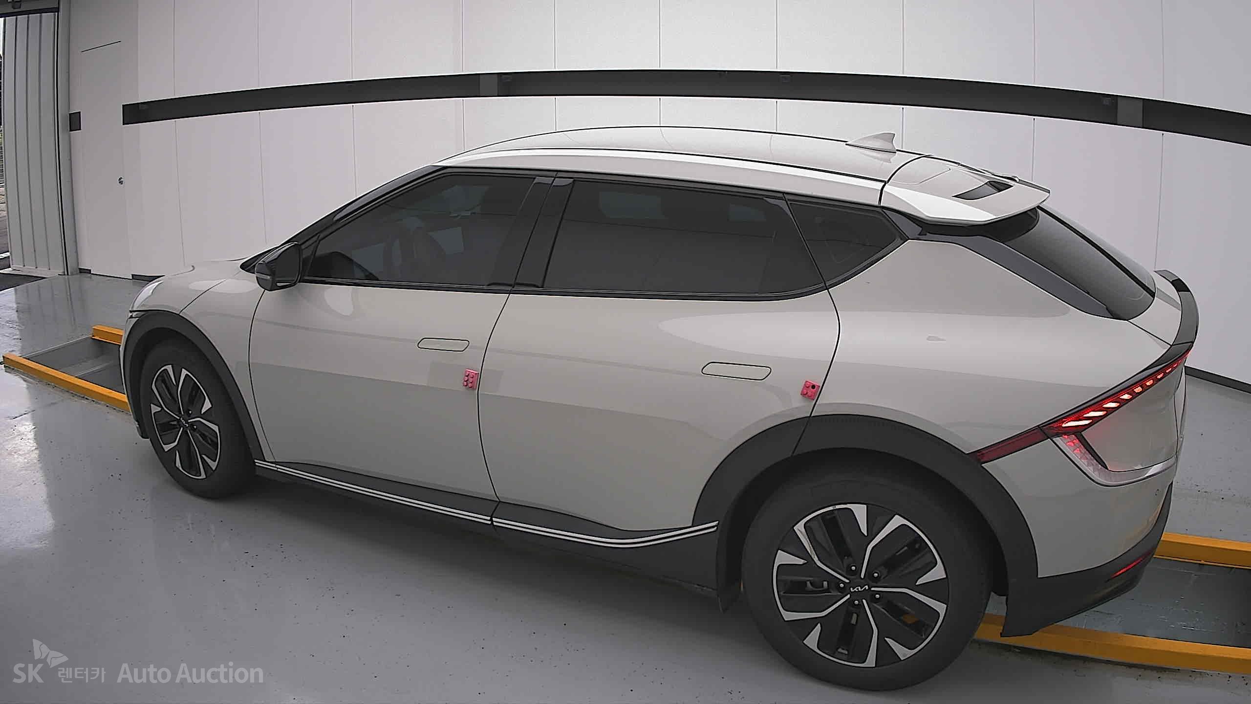 2022 - kia ev6