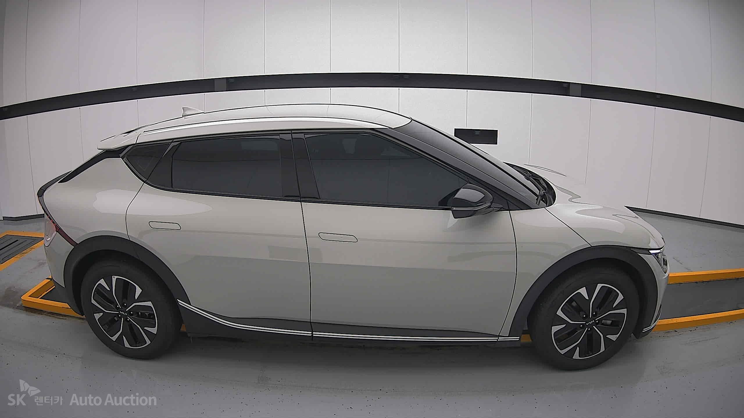 2022 - kia ev6