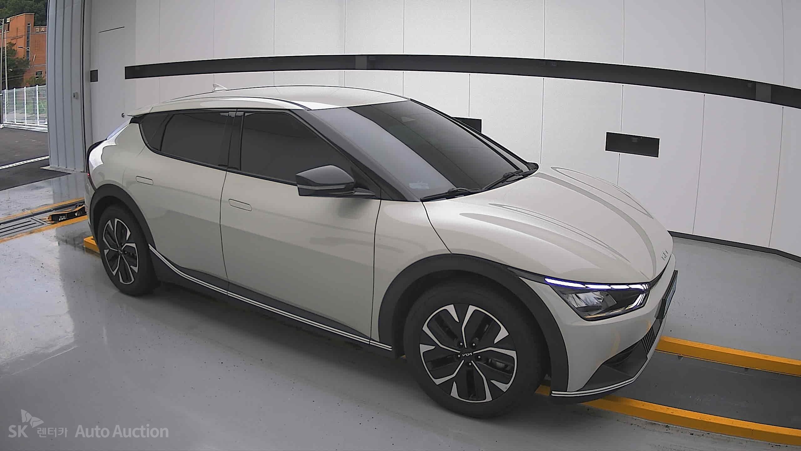 2022 - kia ev6