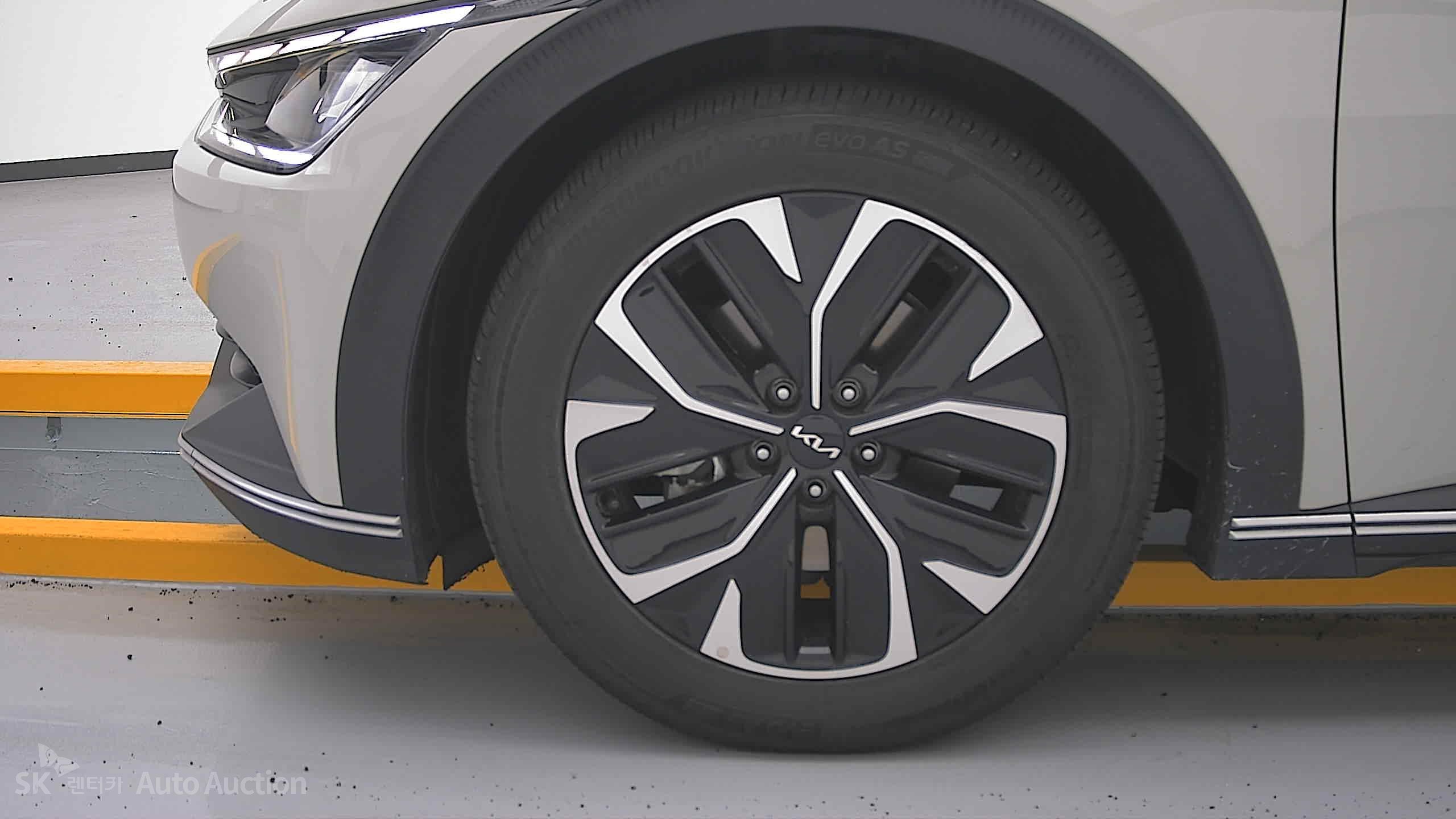 2022 - kia ev6