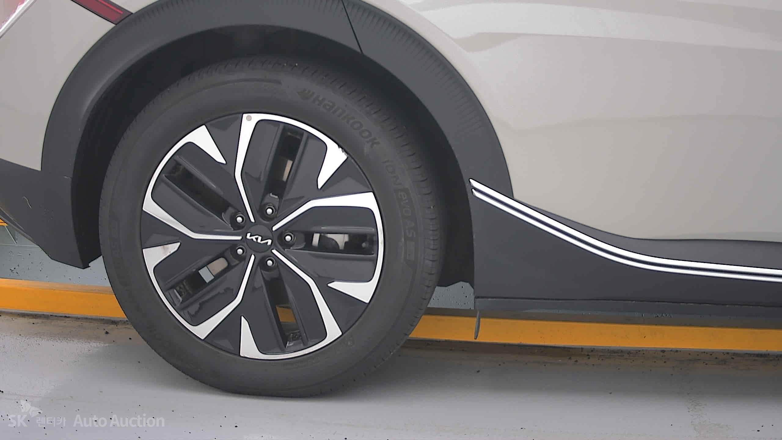 2022 - kia ev6