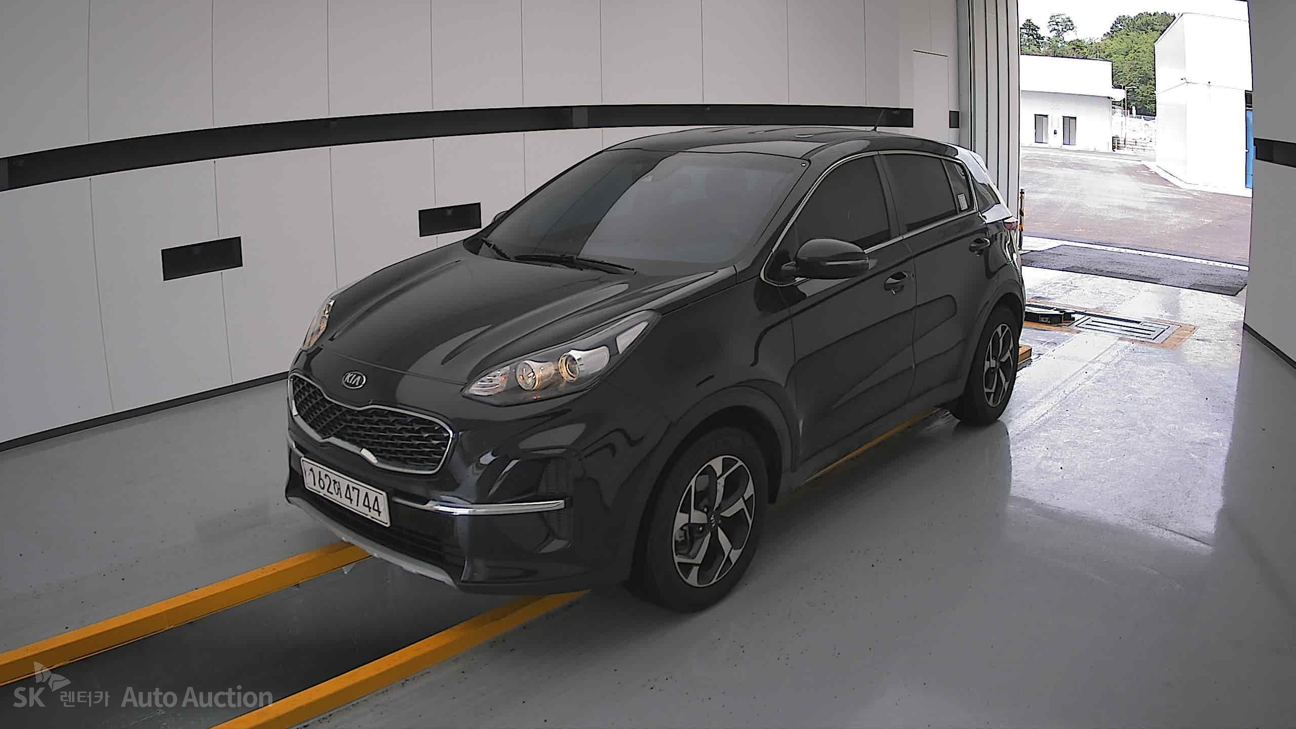2021 - kia sportage