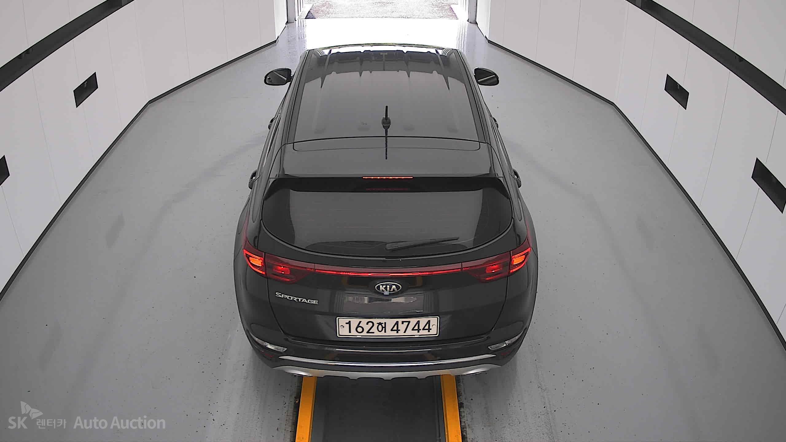 2021 - kia sportage