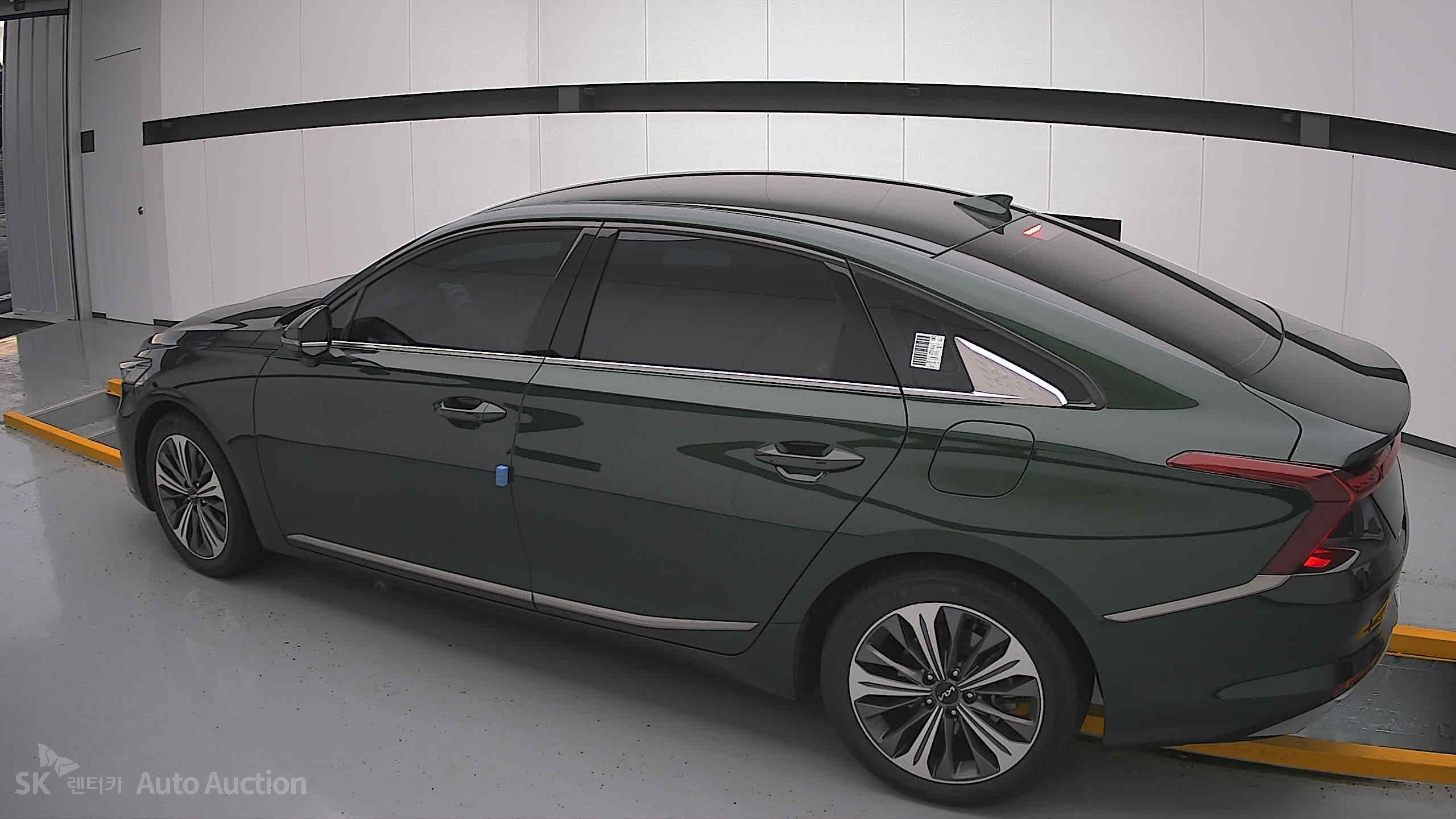 2023 - kia k8