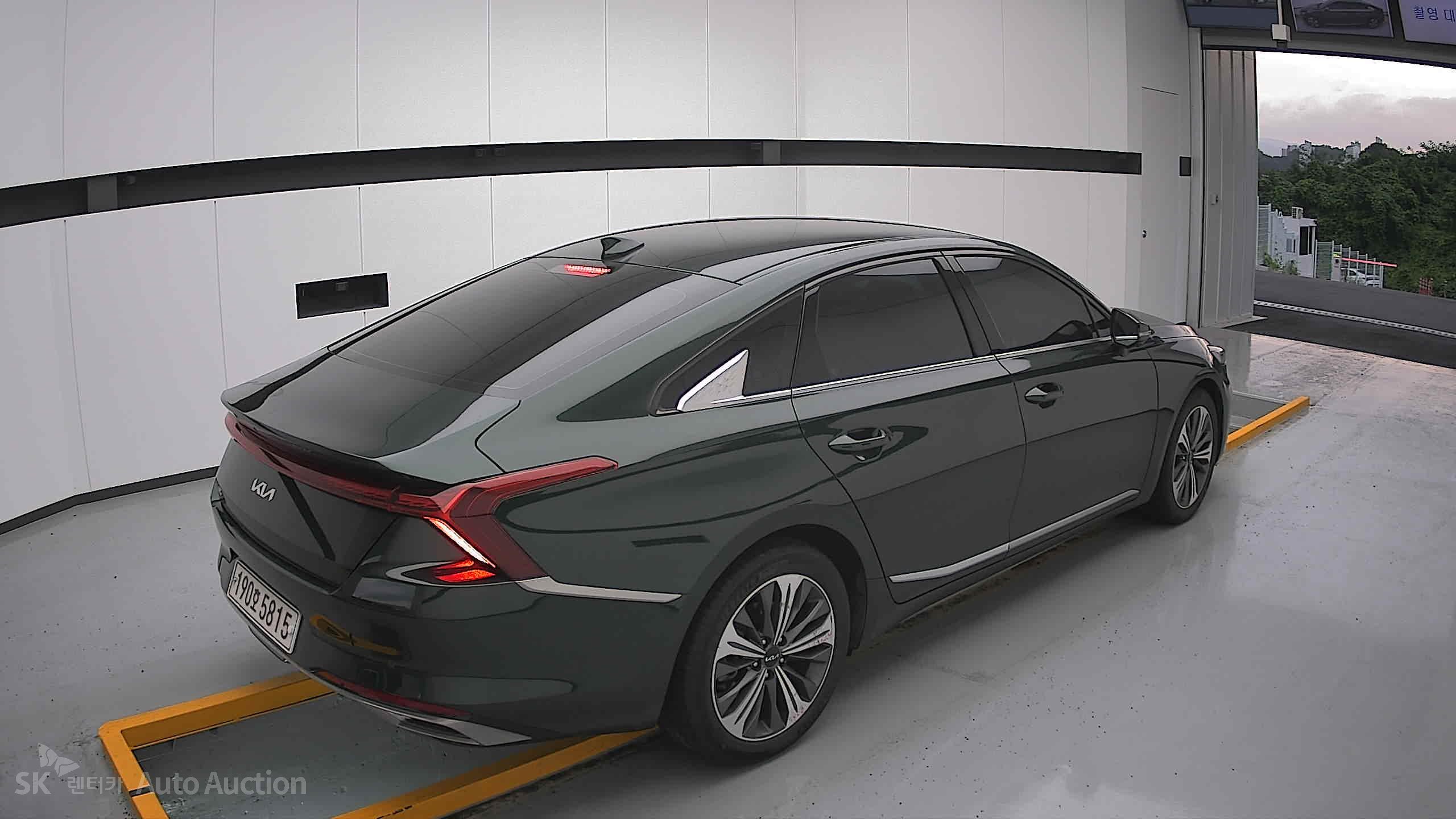 2023 - kia k8