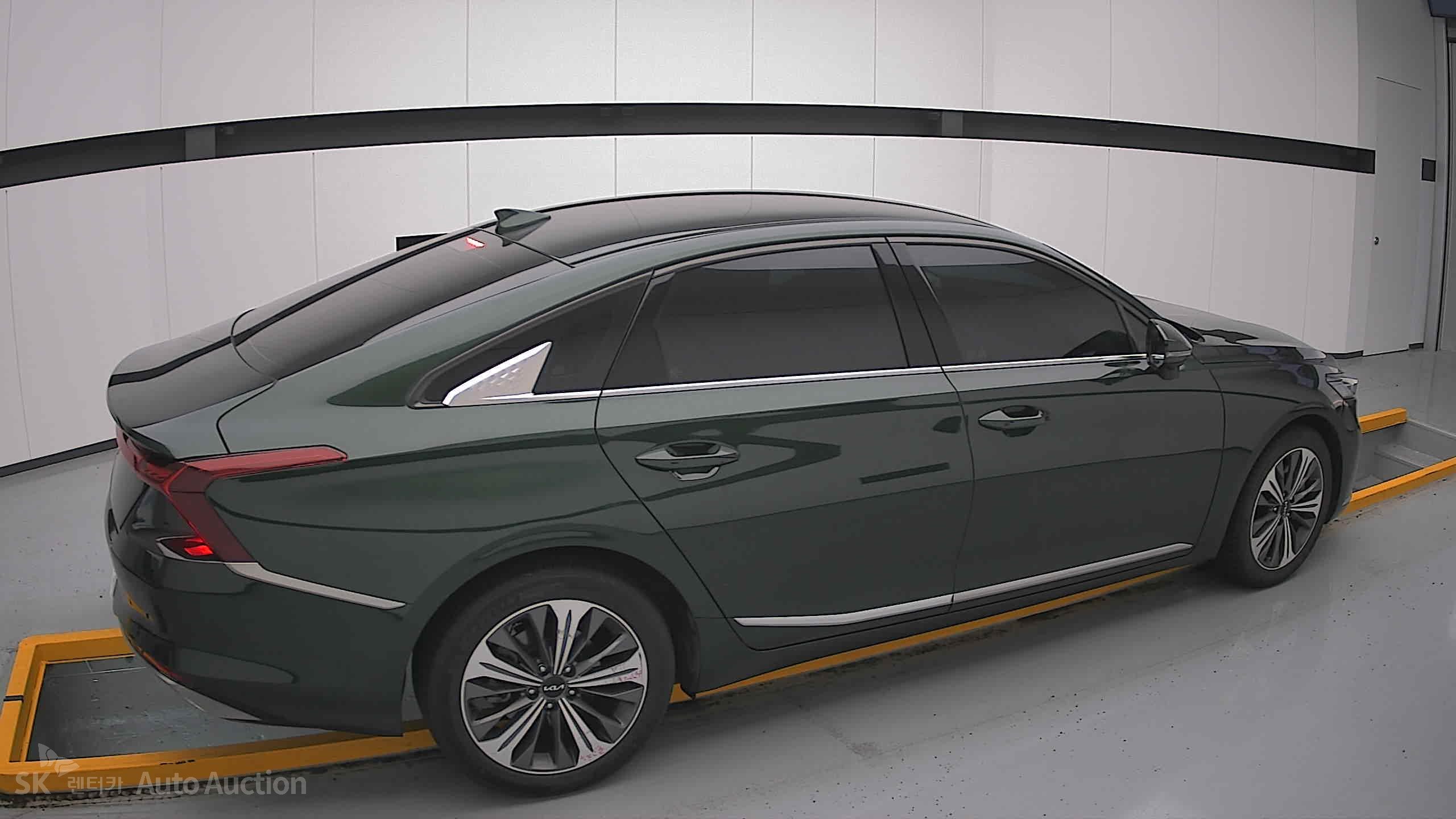 2023 - kia k8