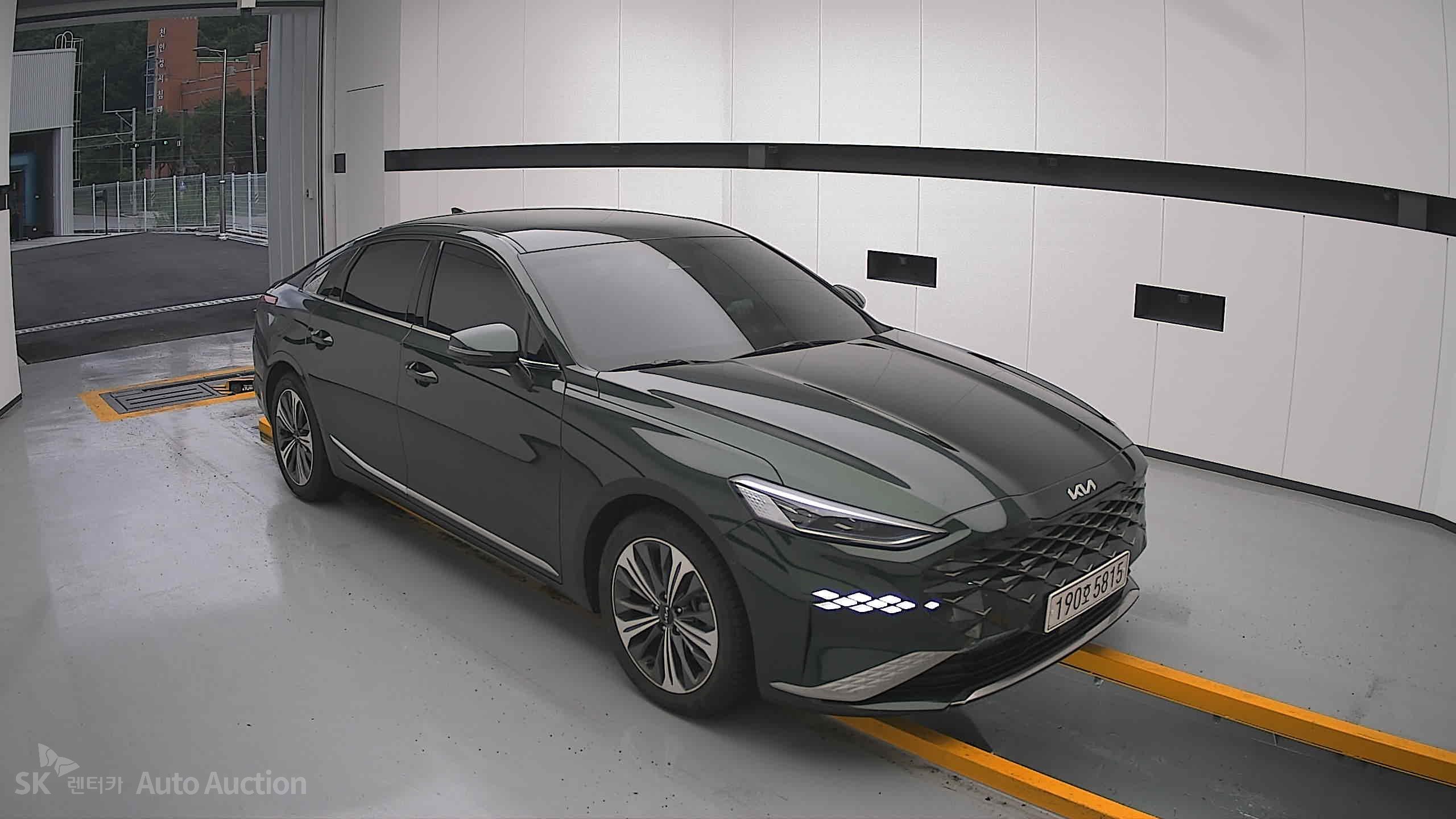 2023 - kia k8