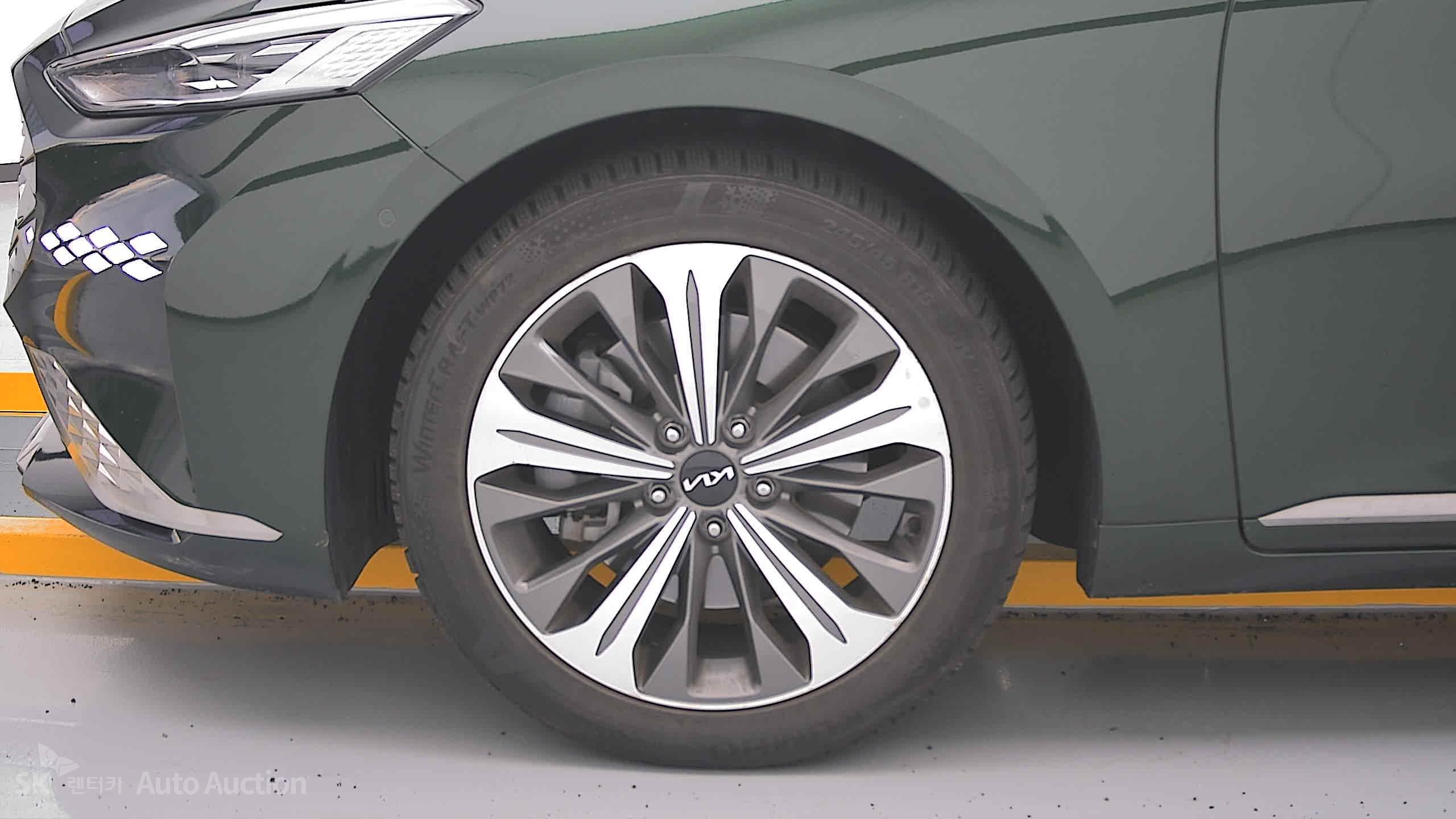 2023 - kia k8