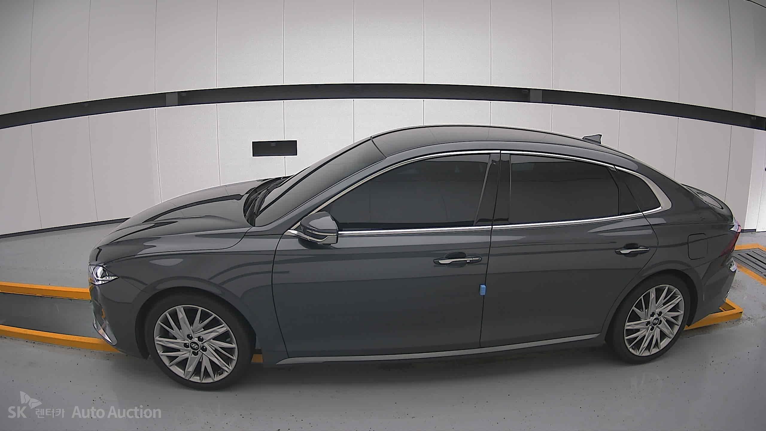 2022 - hyundai grandeur