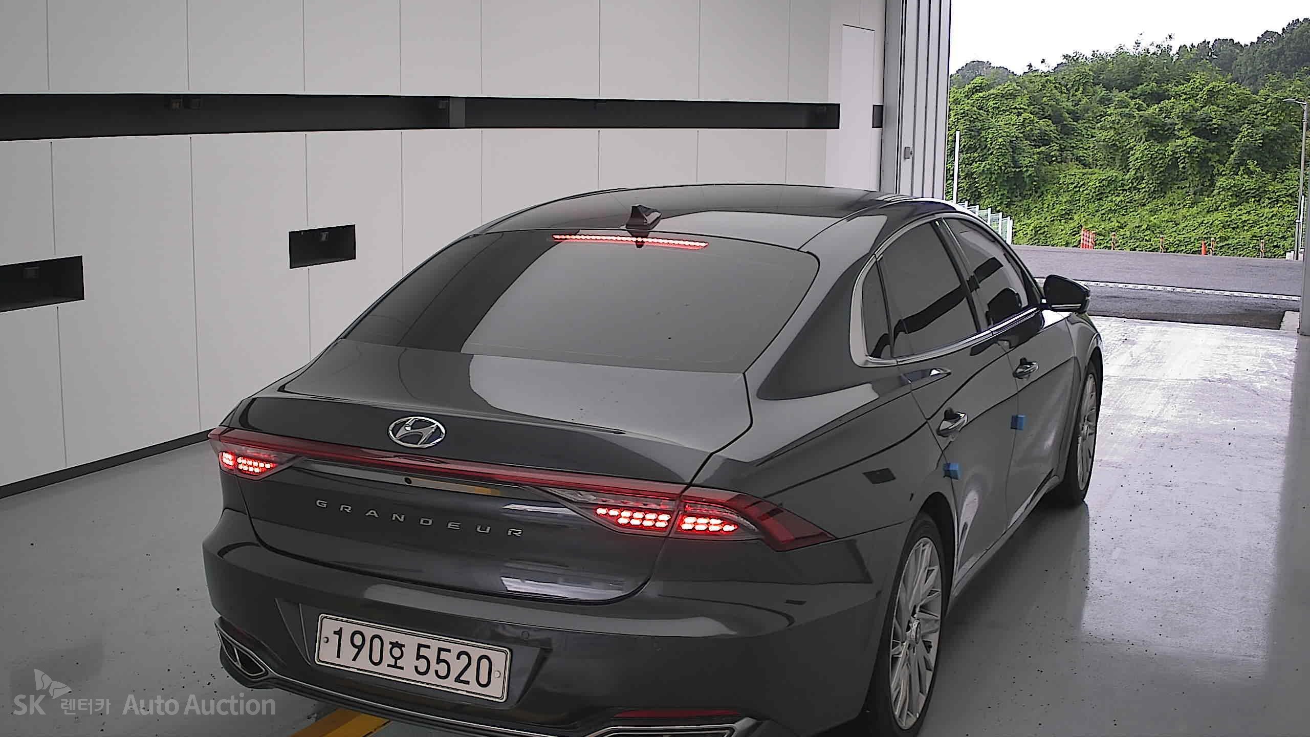 2022 - hyundai grandeur