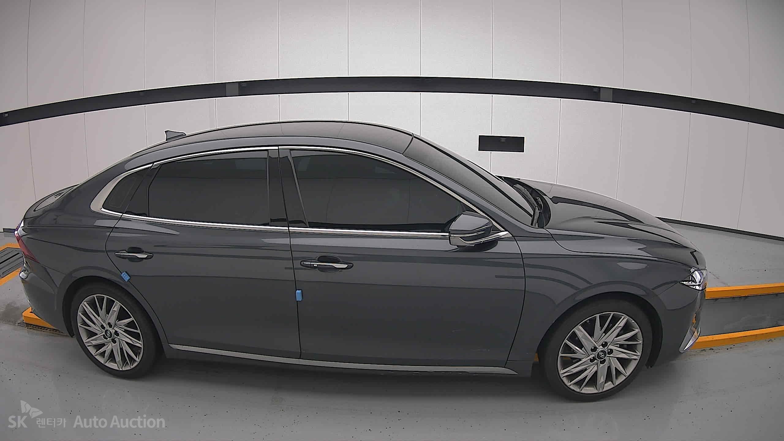2022 - hyundai grandeur
