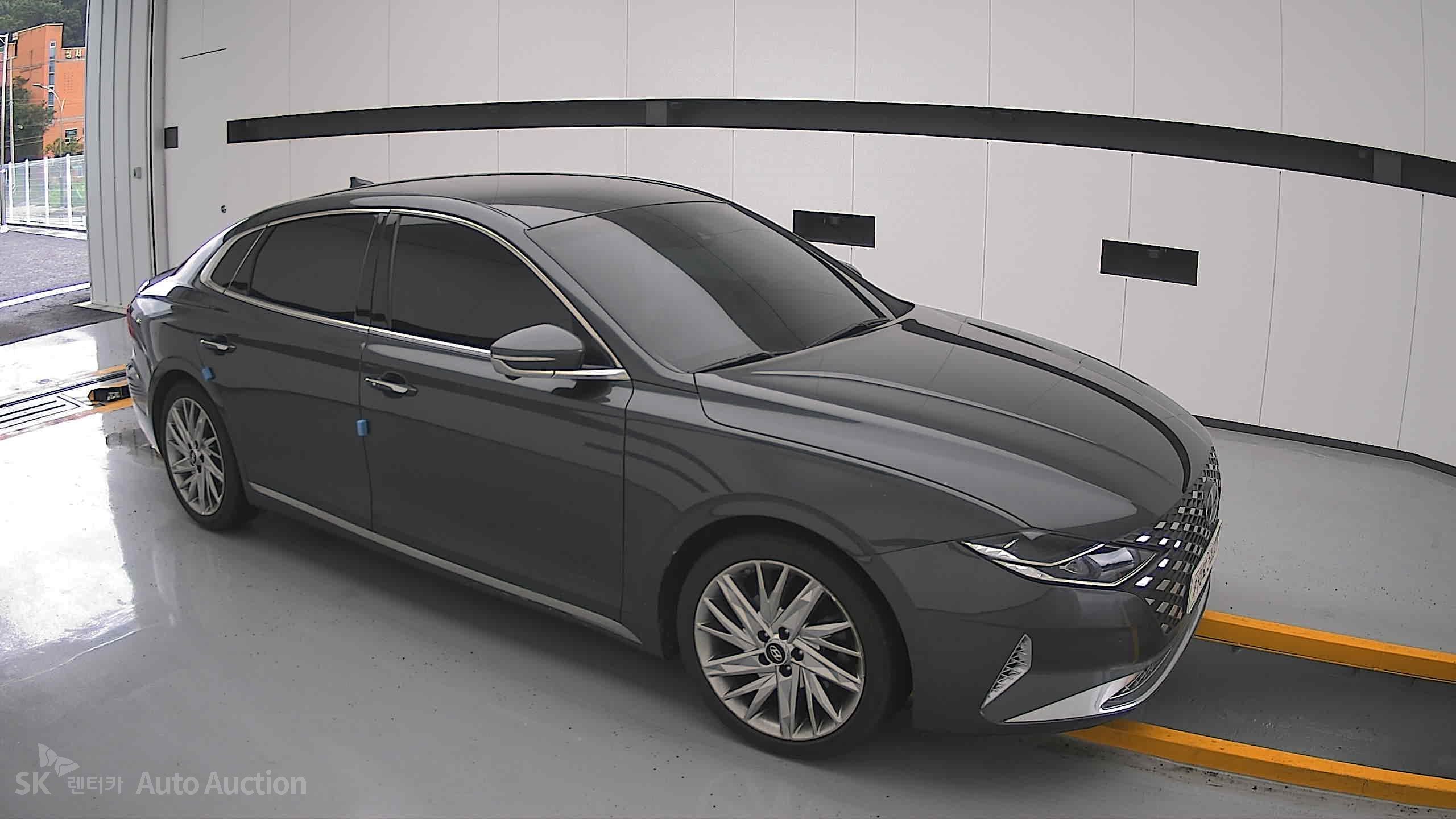 2022 - hyundai grandeur