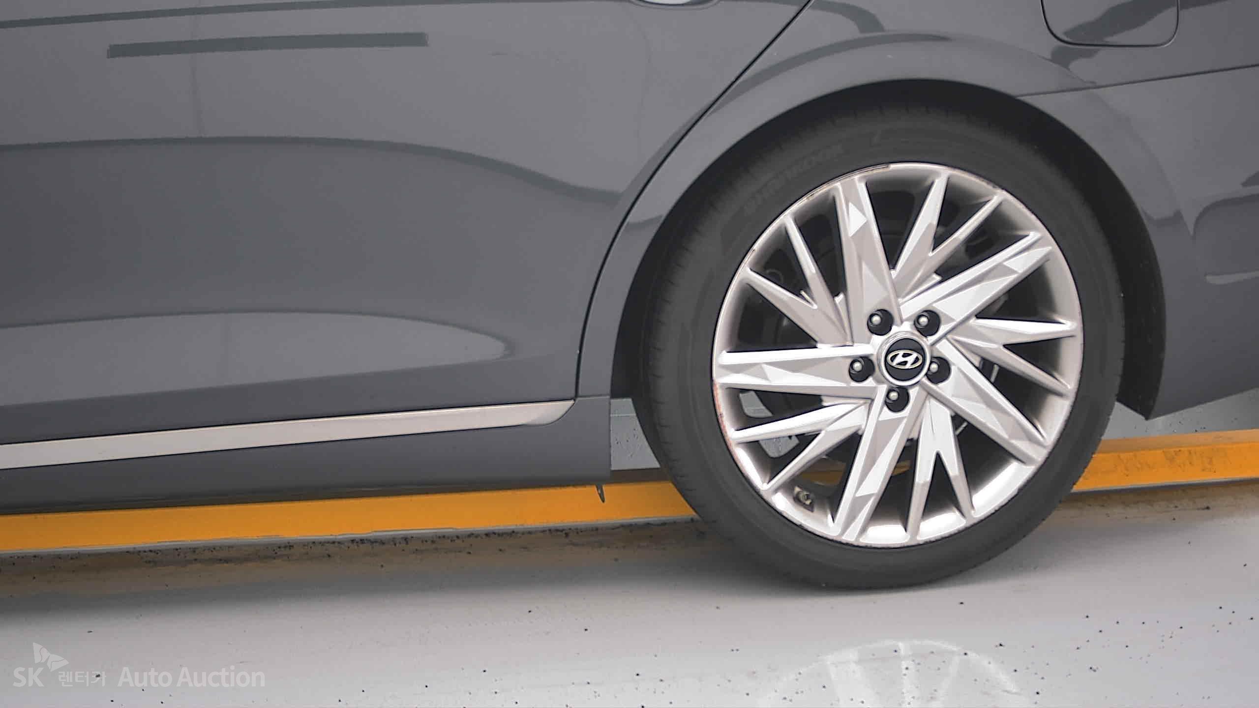 2022 - hyundai grandeur