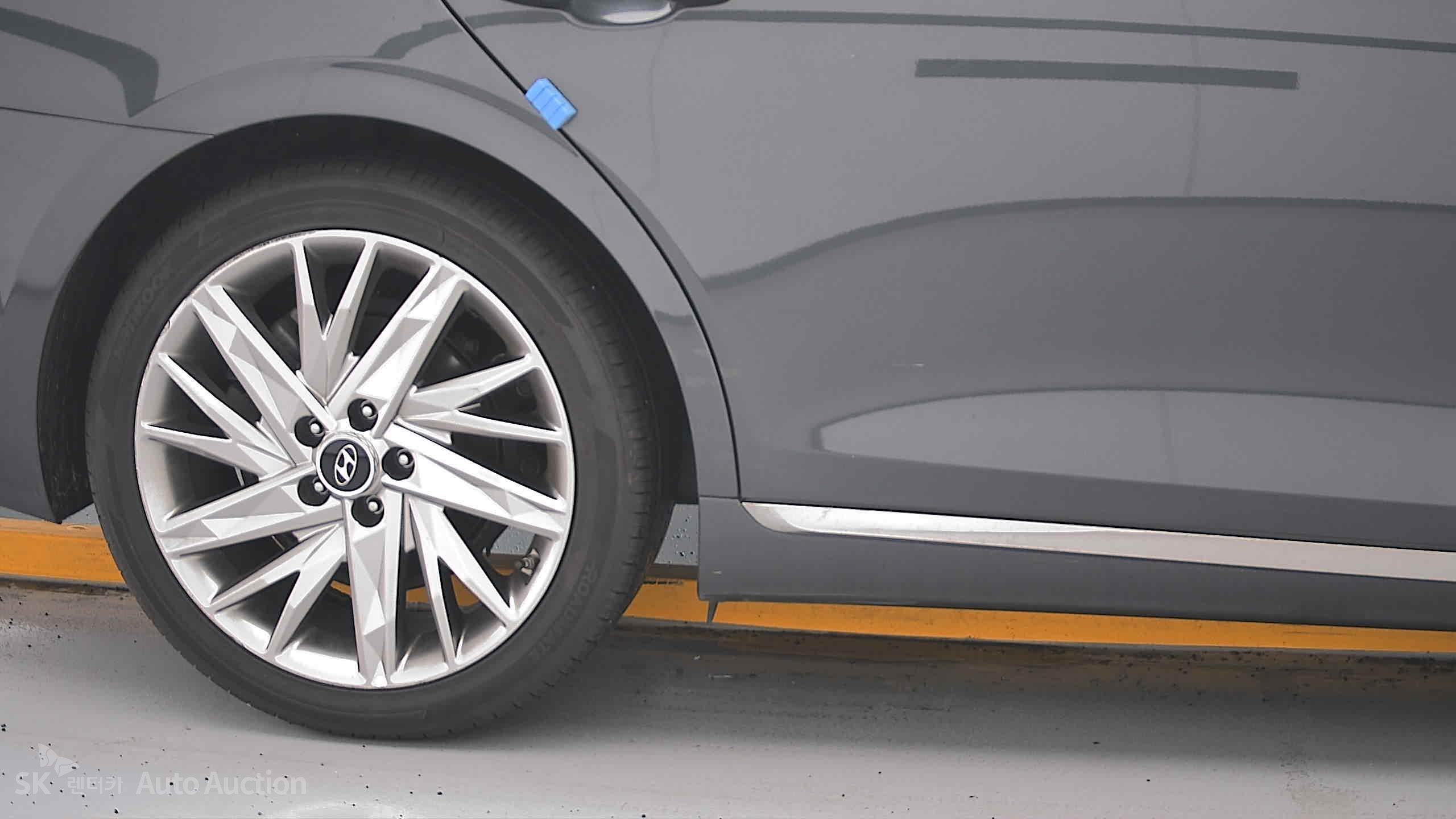 2022 - hyundai grandeur