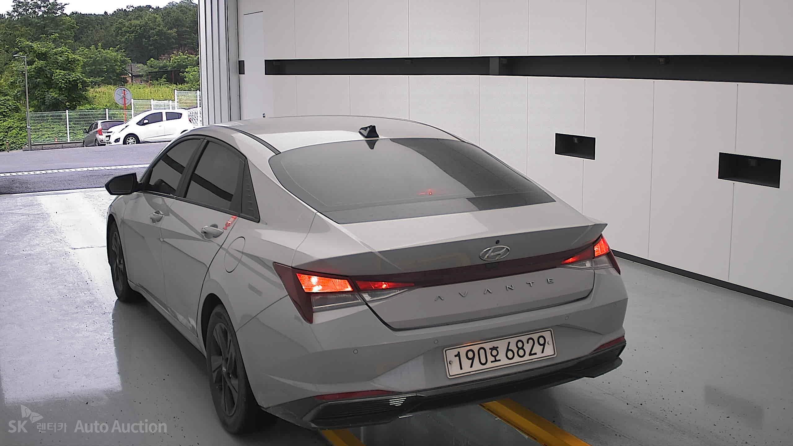 2023 - hyundai avante