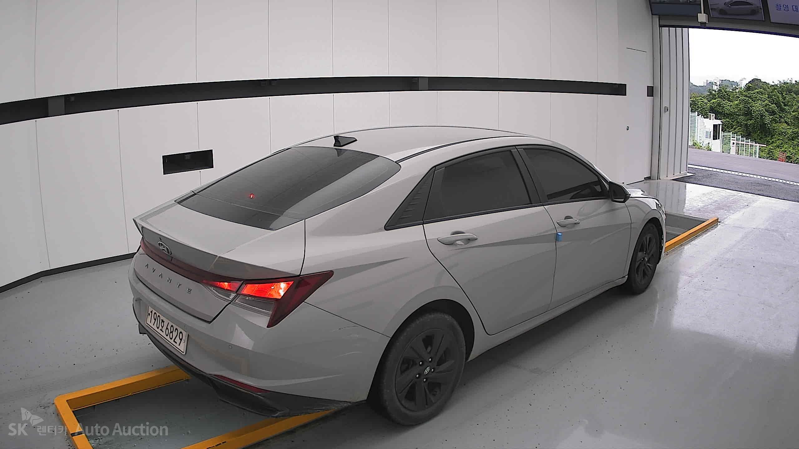 2023 - hyundai avante