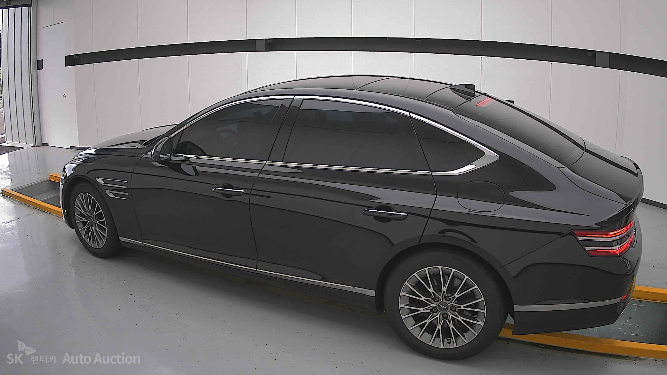 2021 - genesis g80