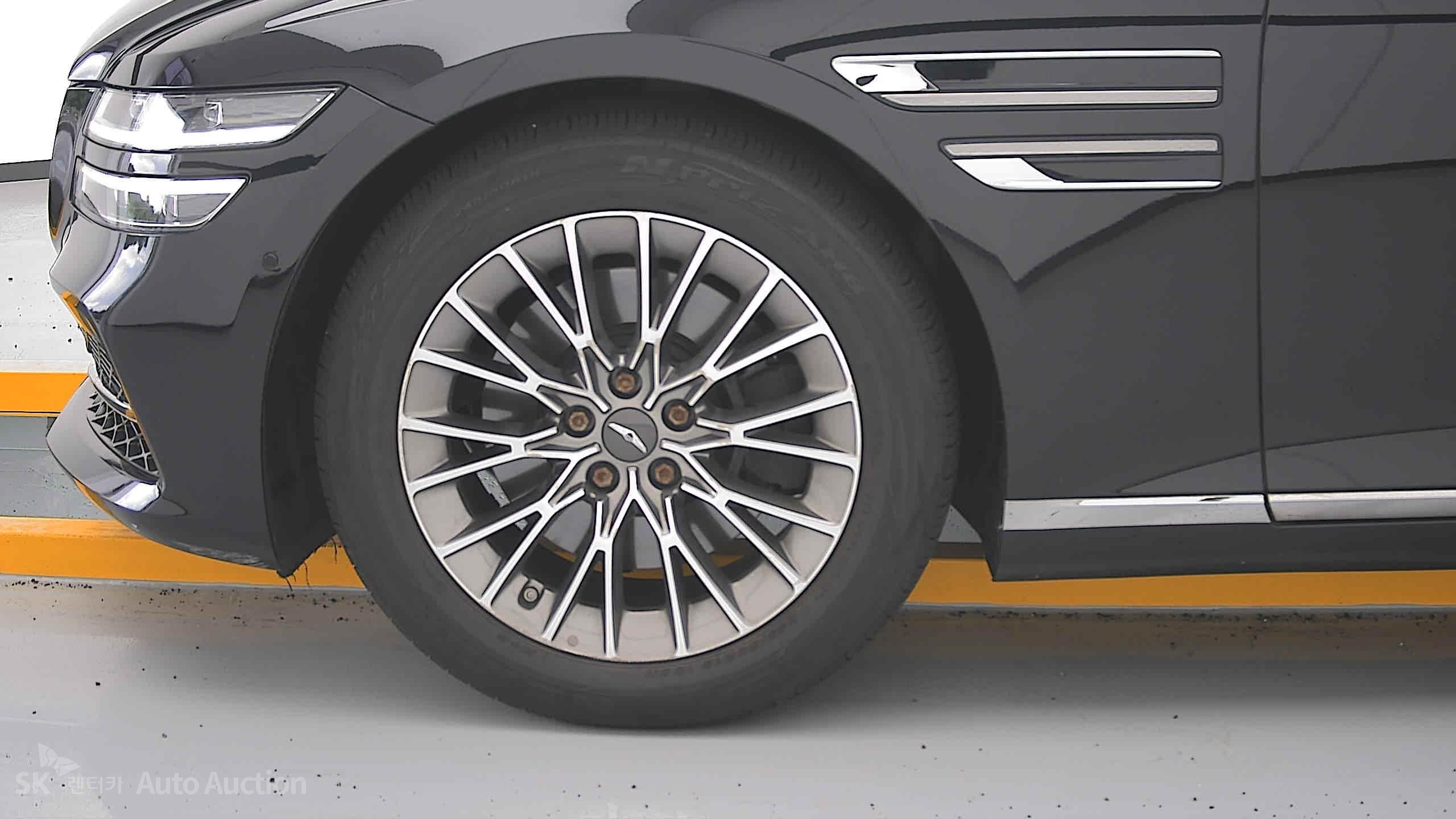 2021 - genesis g80