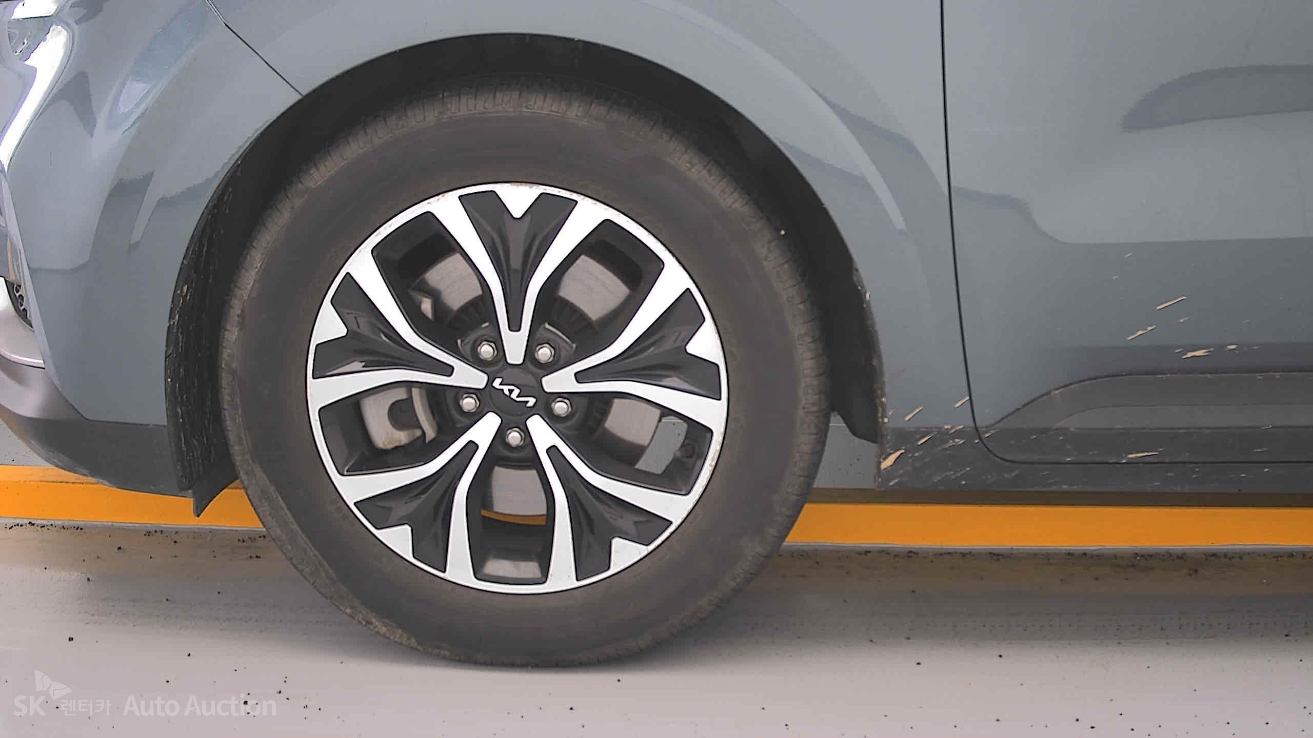 2022 - kia carnival