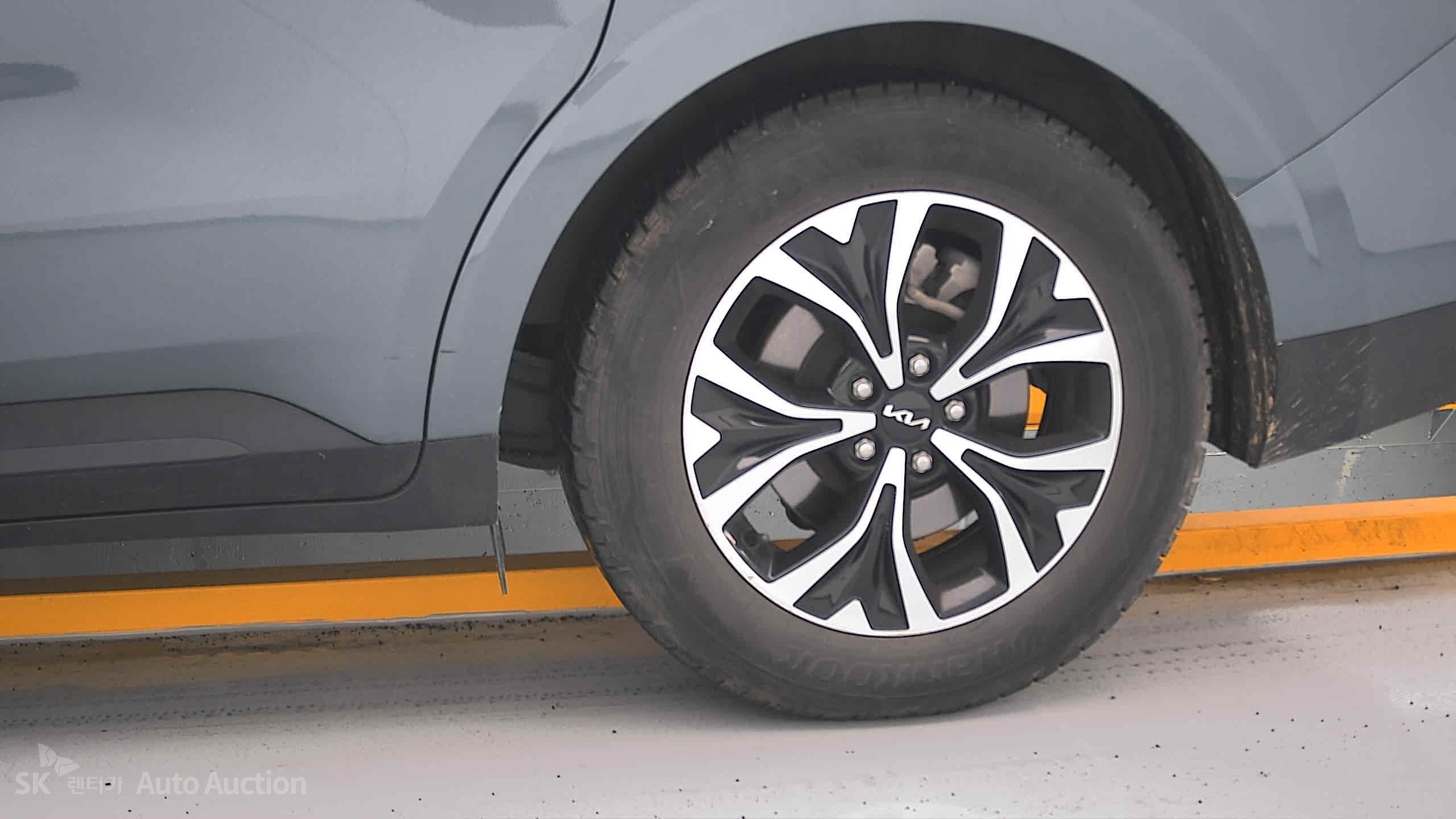 2022 - kia carnival