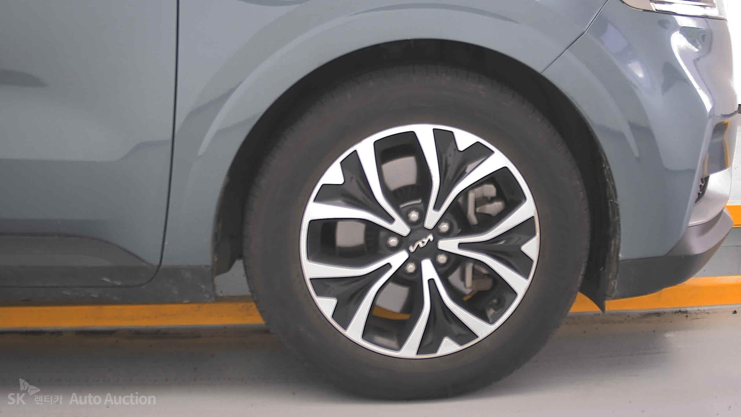 2022 - kia carnival