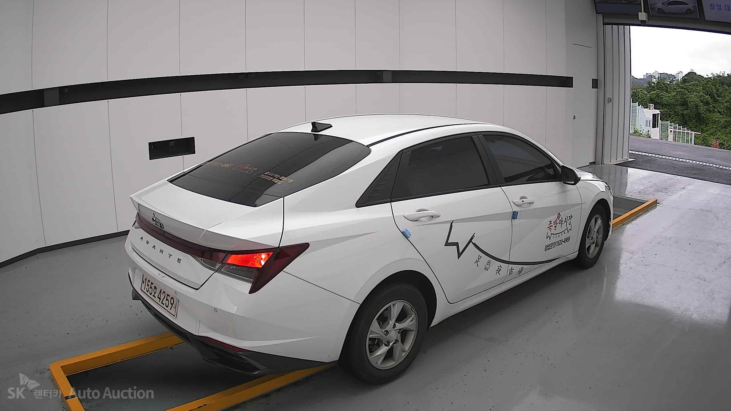 2021 - hyundai avante