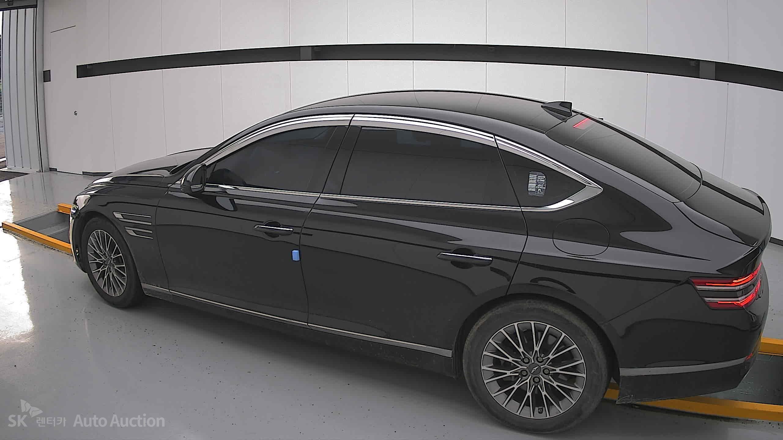2021 - genesis g80