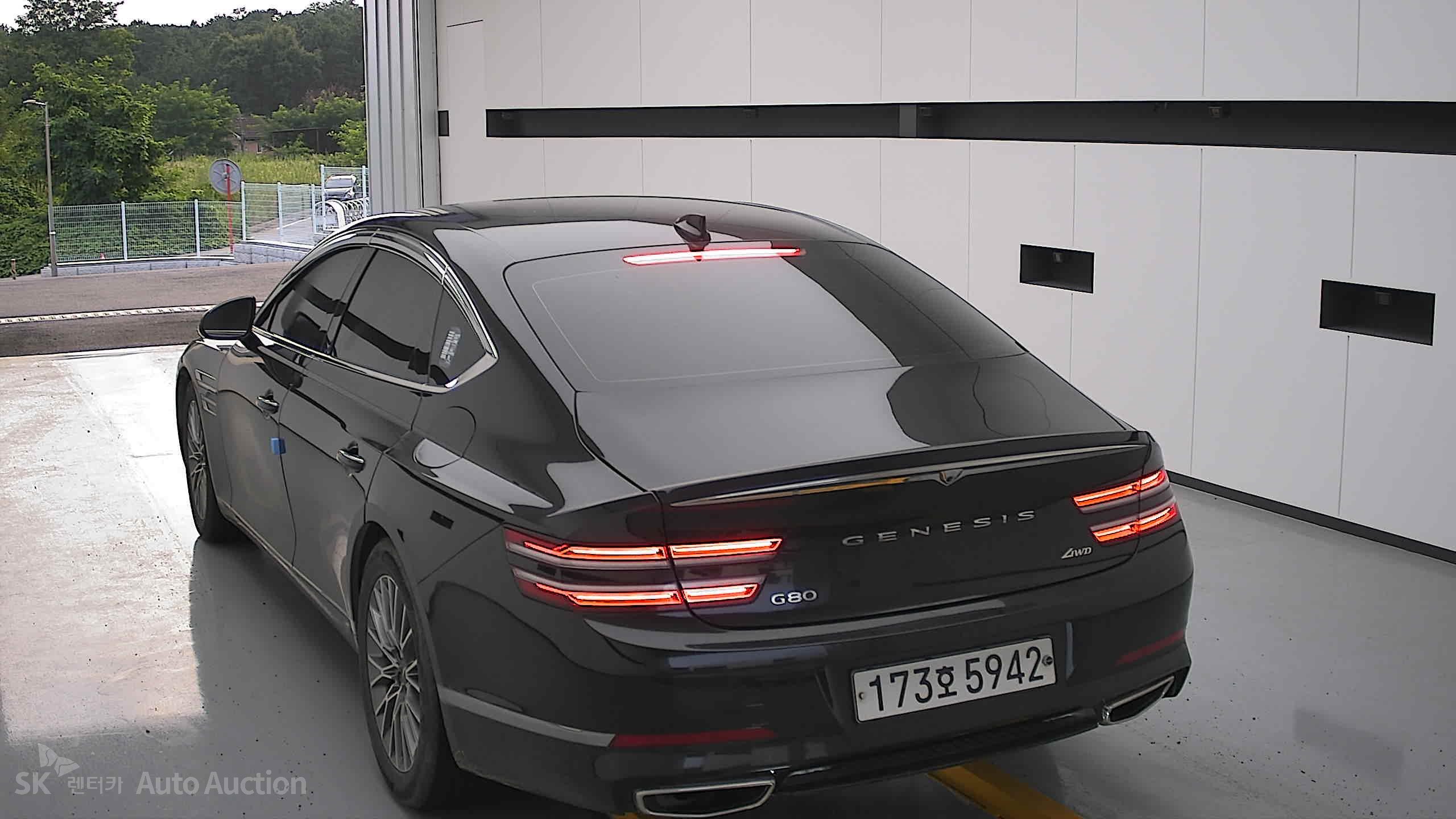 2021 - genesis g80