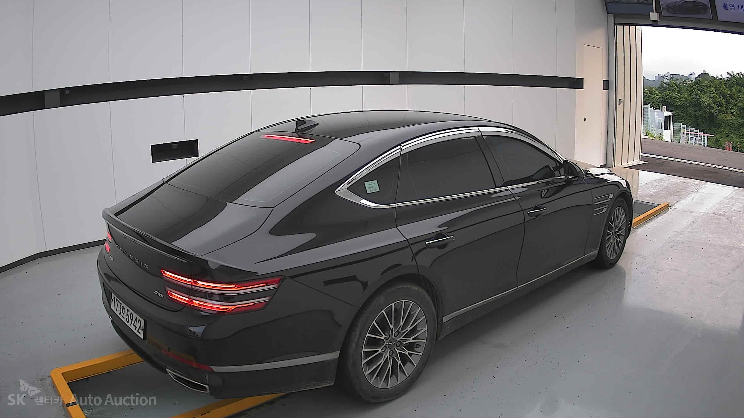 2021 - genesis g80