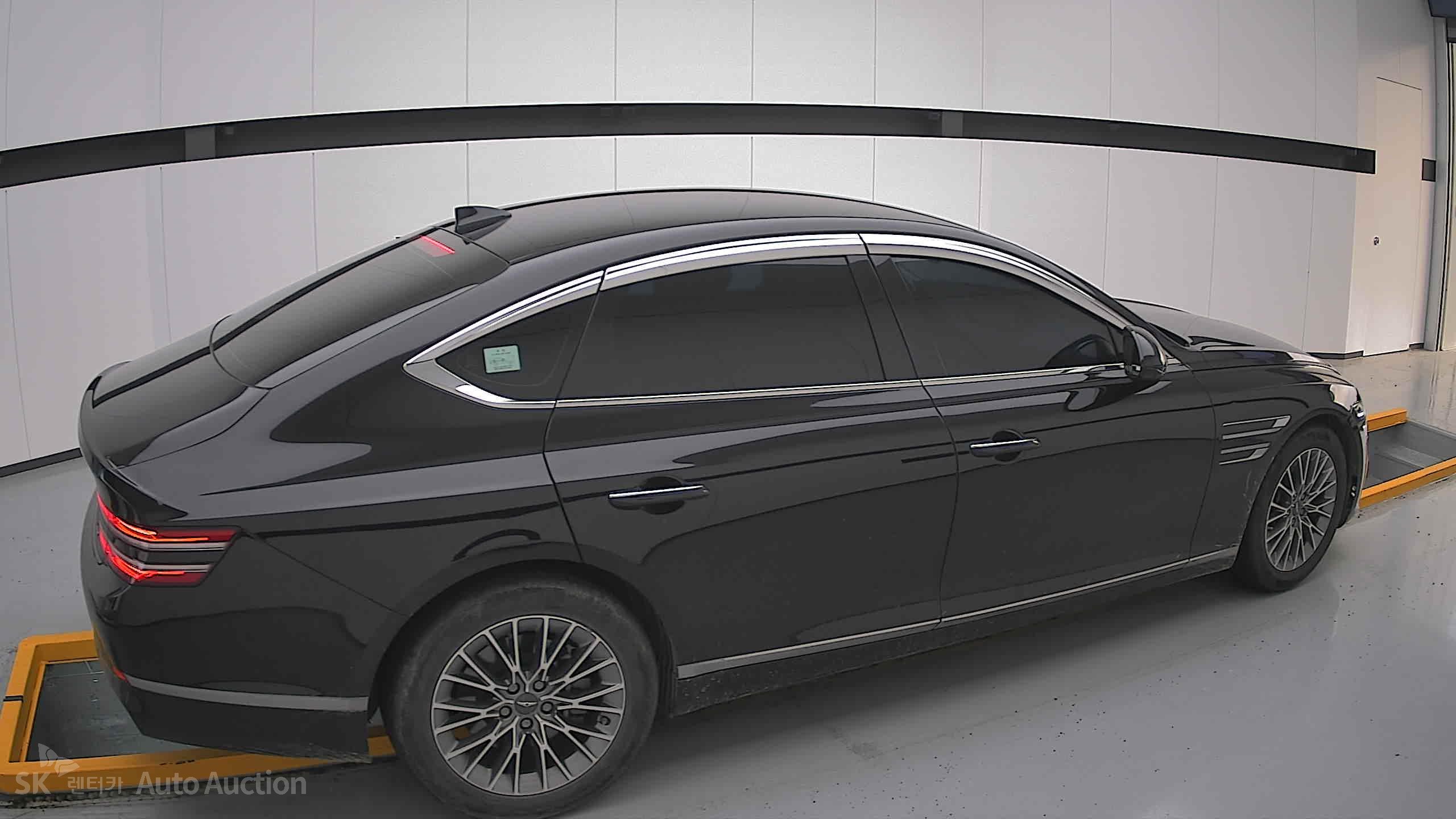 2021 - genesis g80