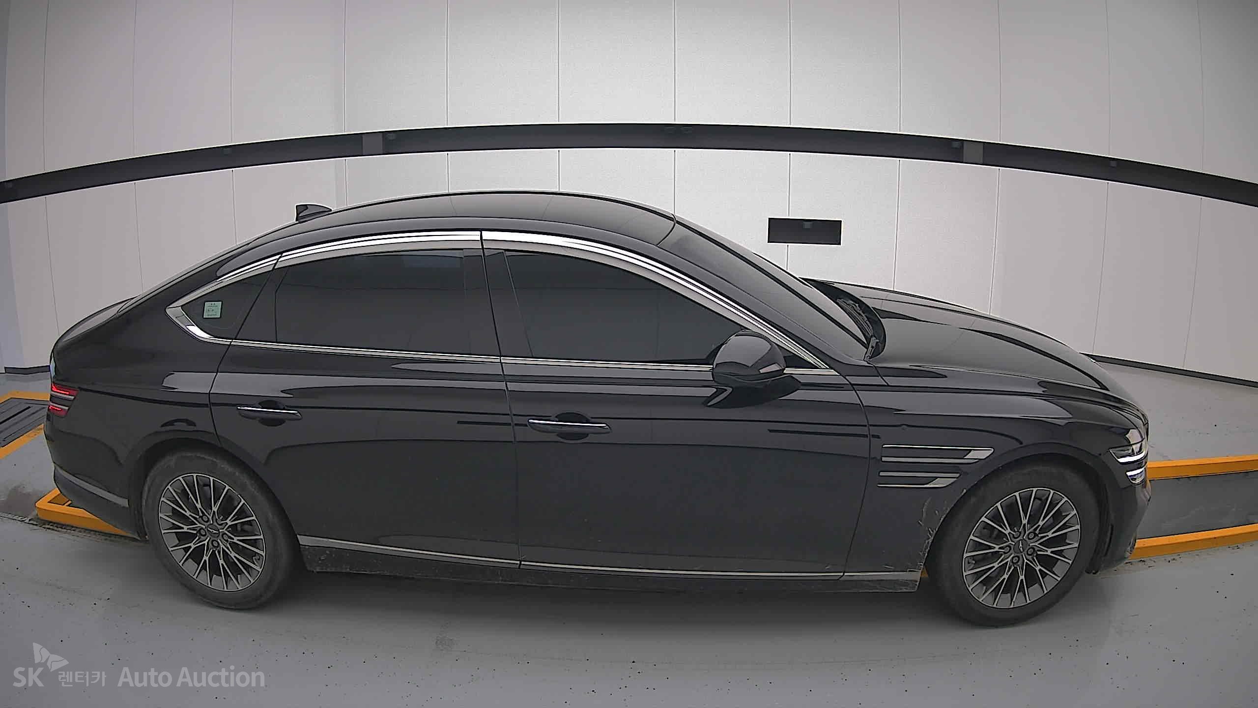 2021 - genesis g80