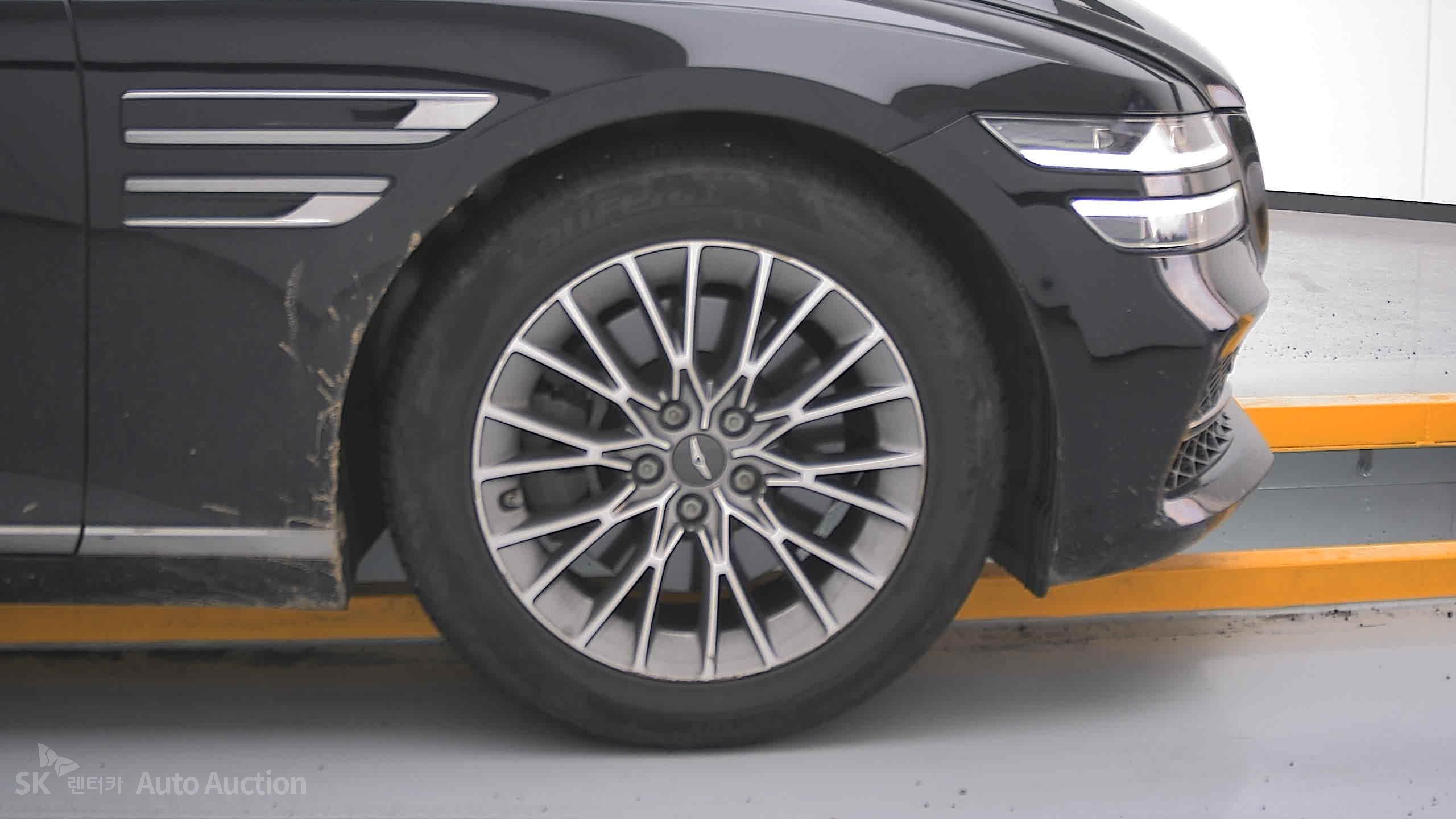 2021 - genesis g80
