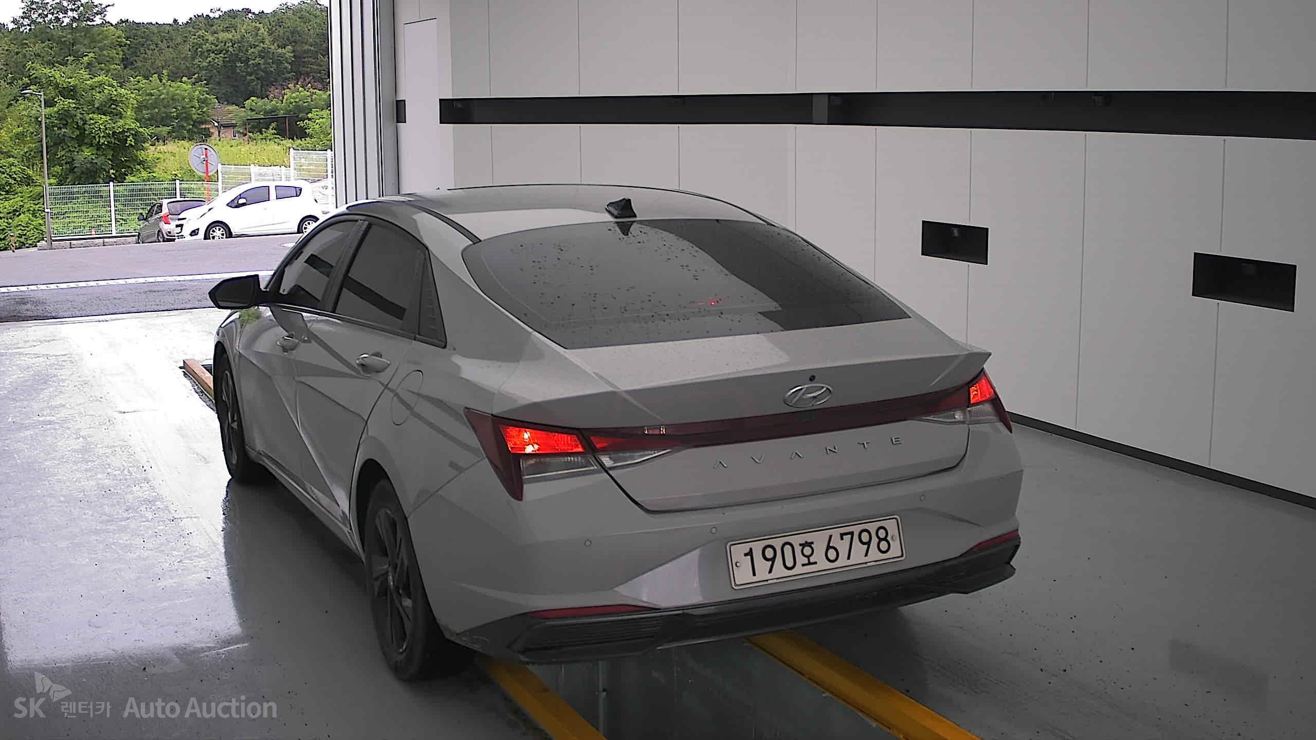 2023 - hyundai avante