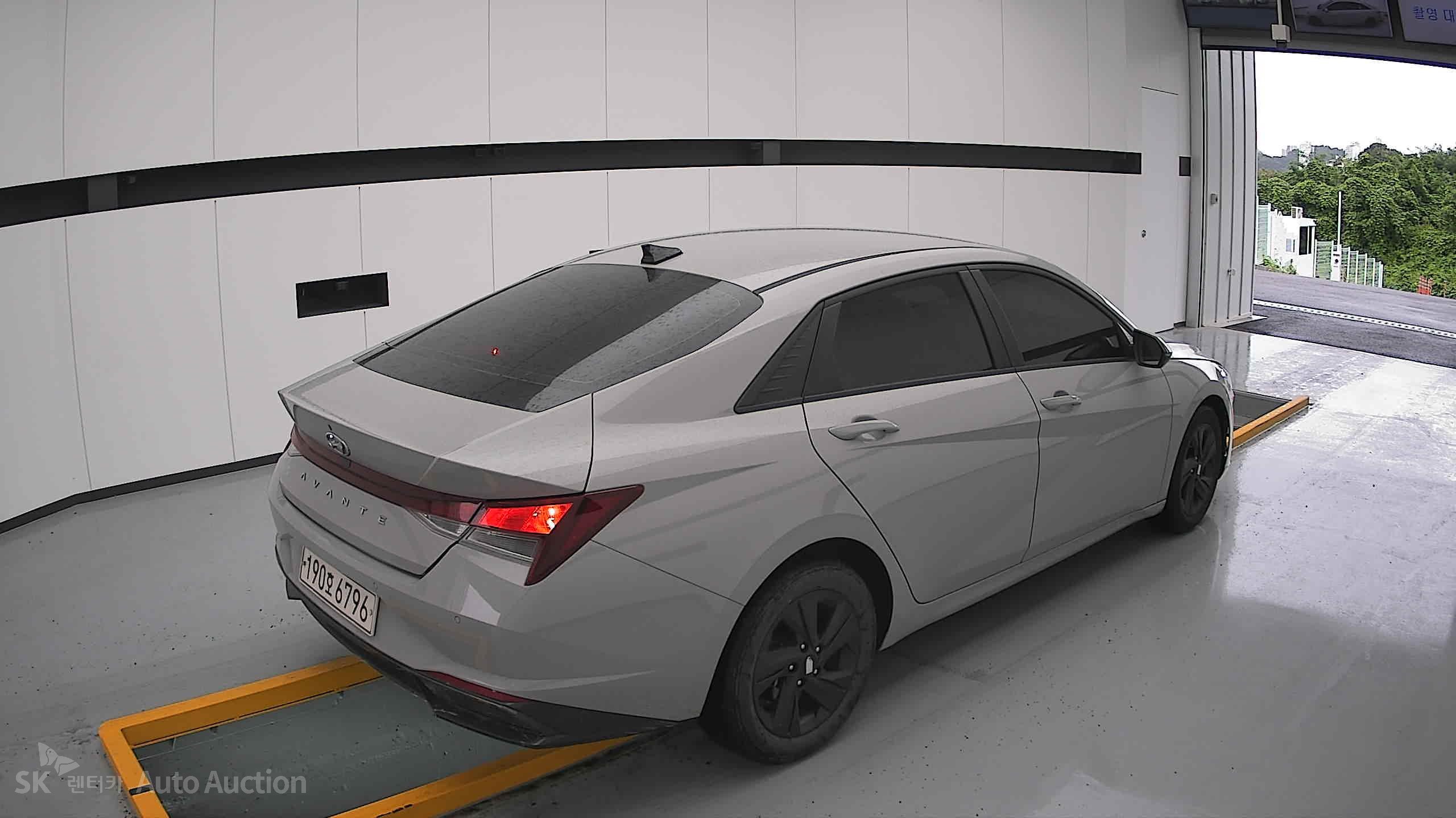2023 - hyundai avante