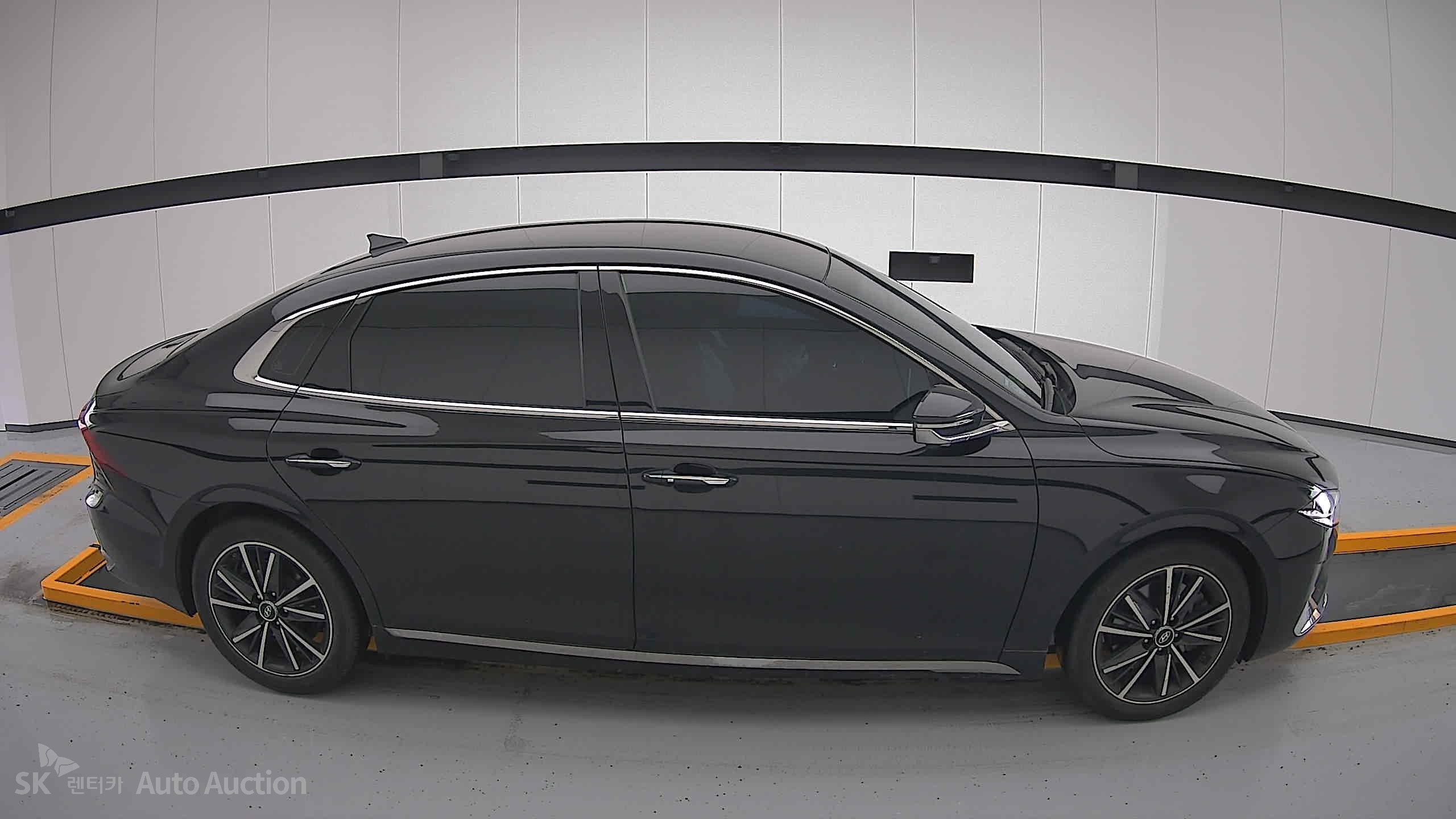 2020 - hyundai grandeur