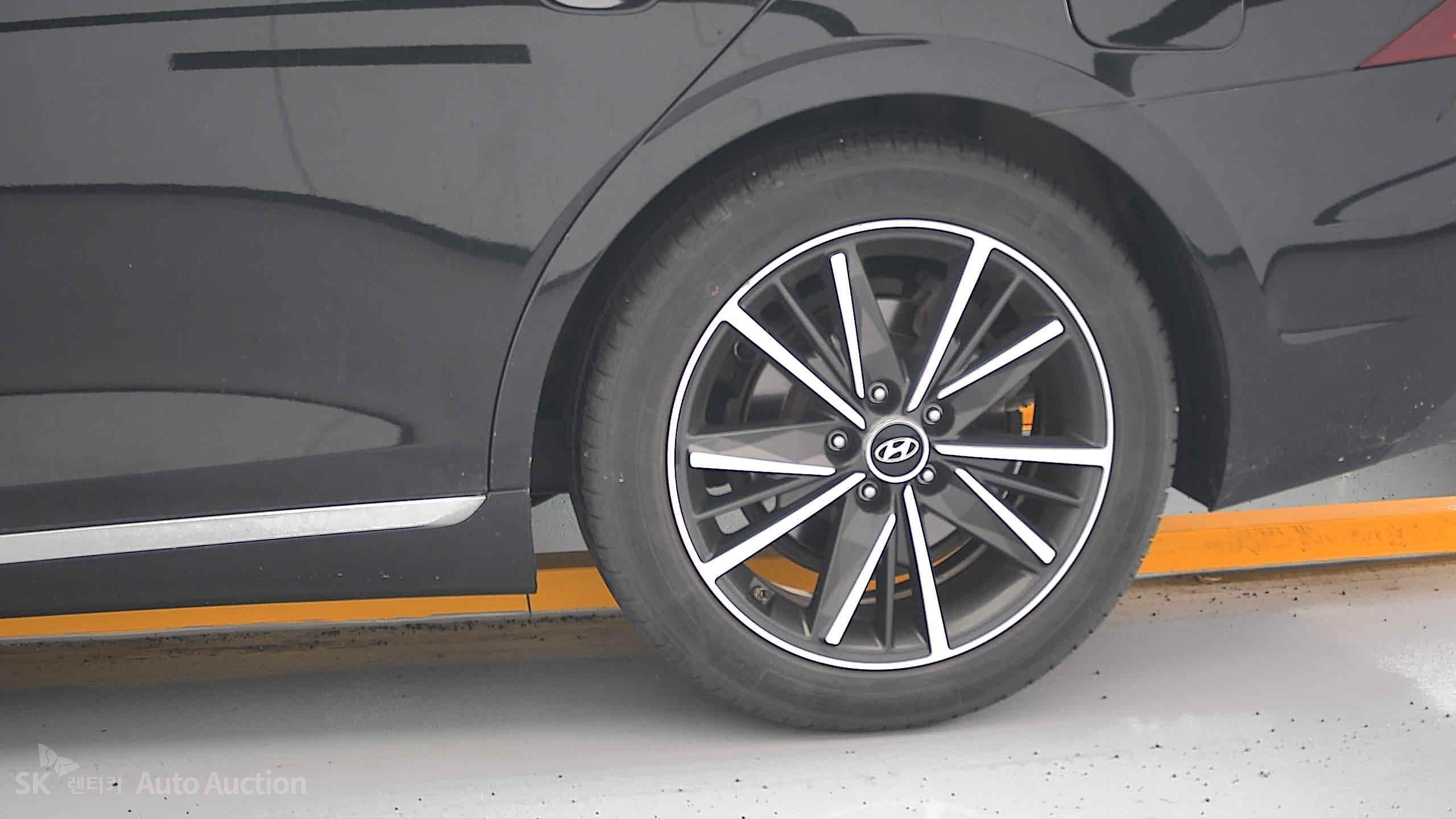 2020 - hyundai grandeur