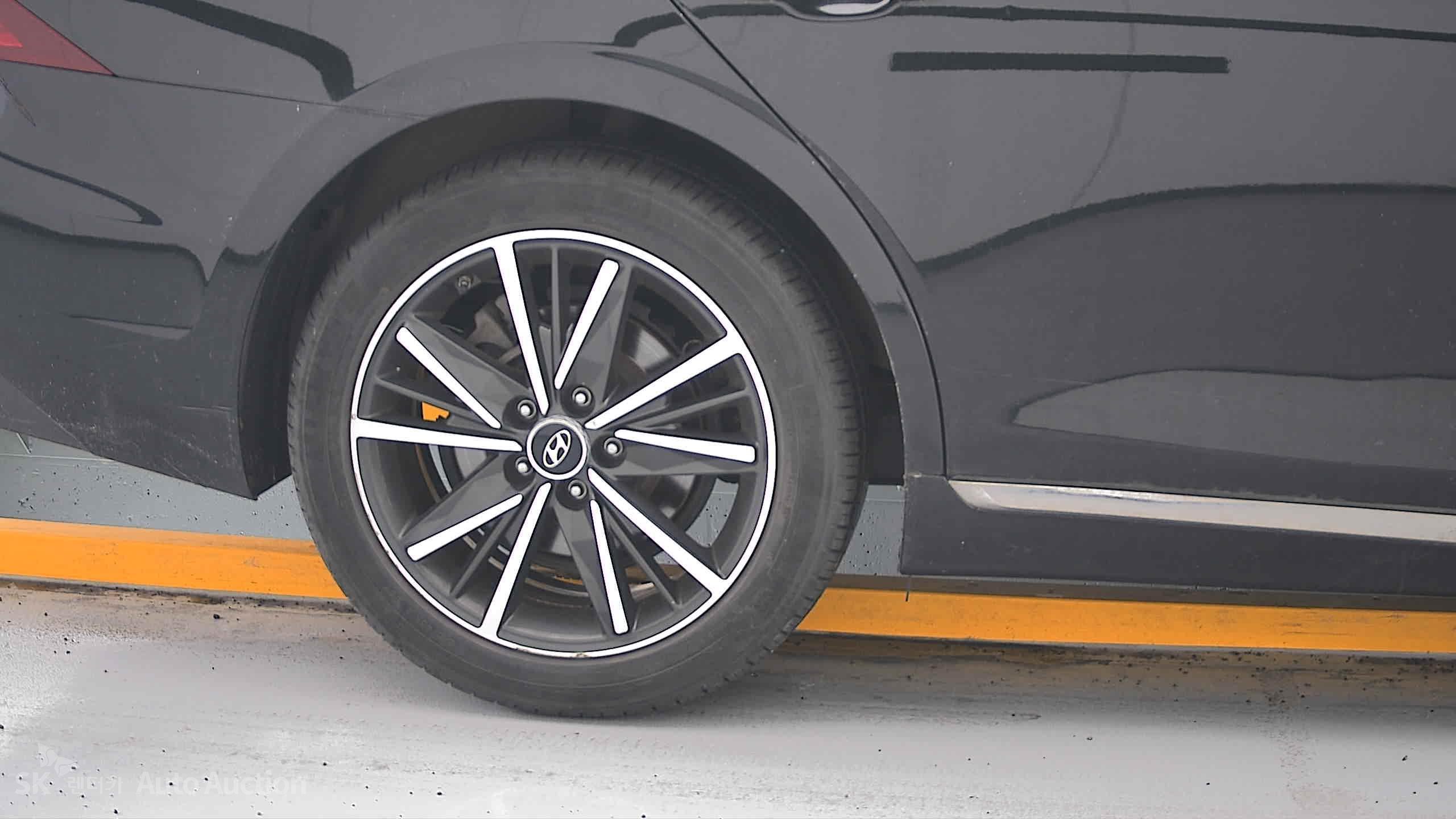 2020 - hyundai grandeur