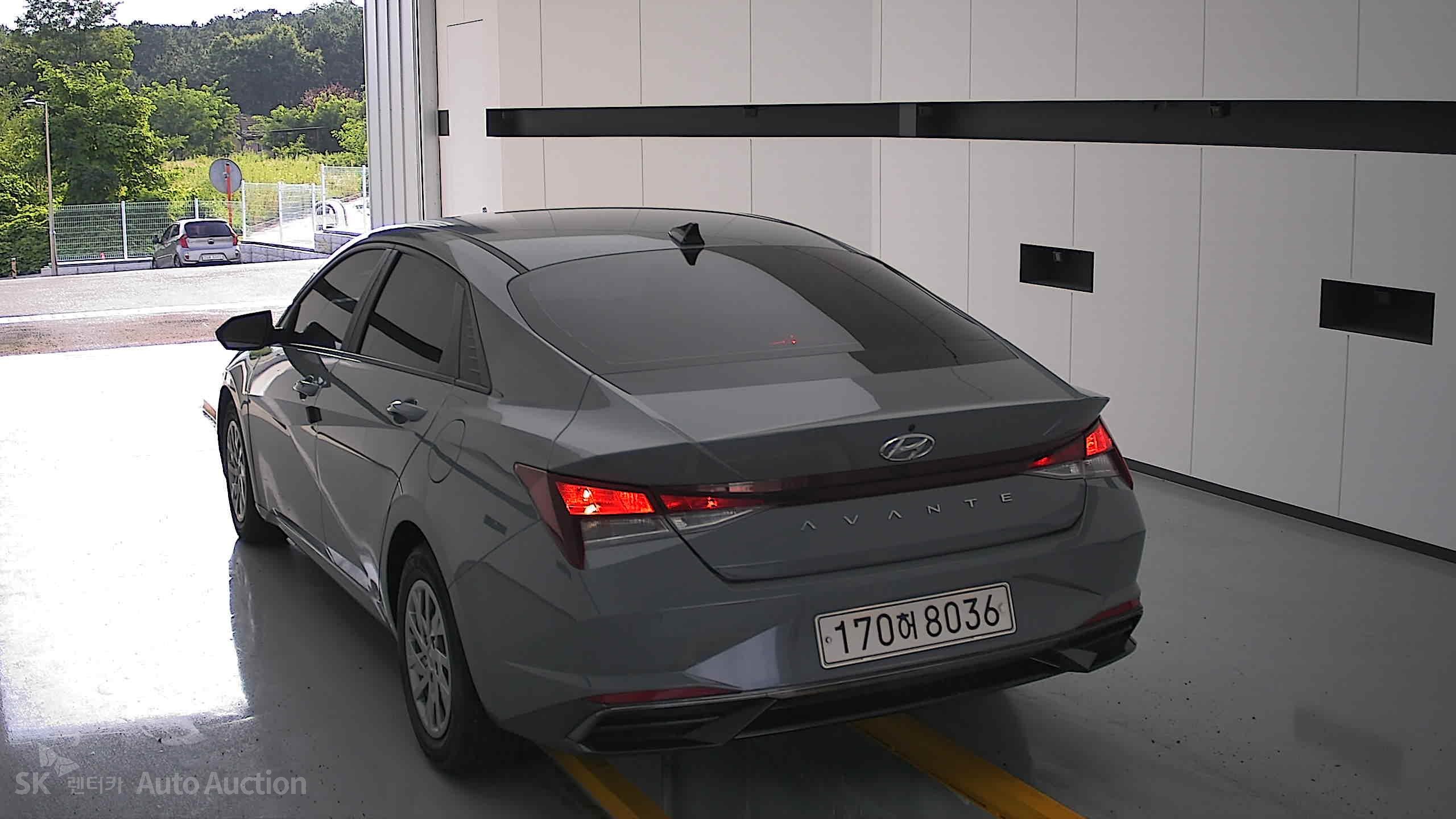 2021 - hyundai avante