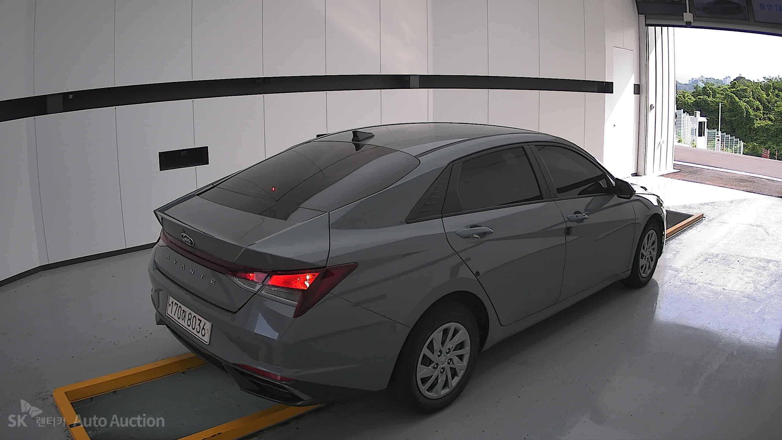 2021 - hyundai avante