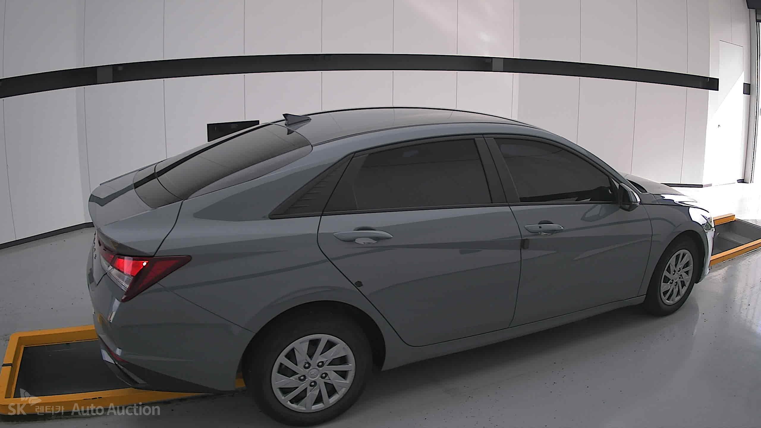 2021 - hyundai avante