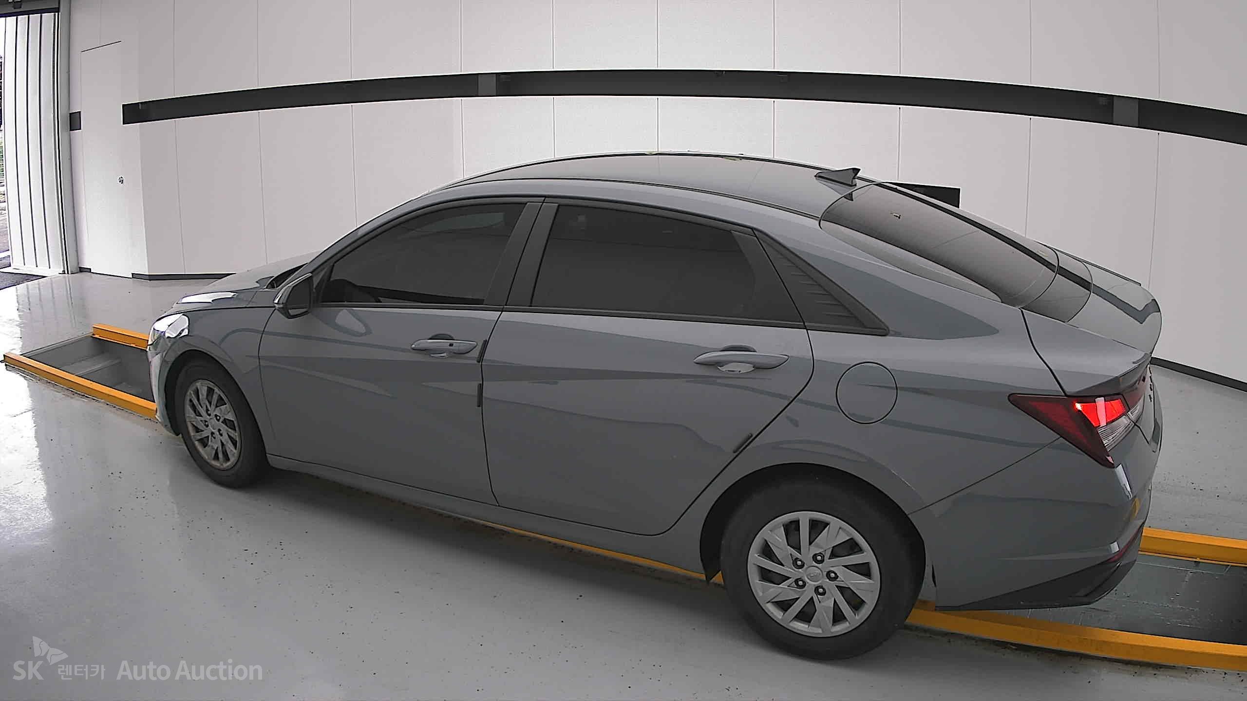 2021 - hyundai avante
