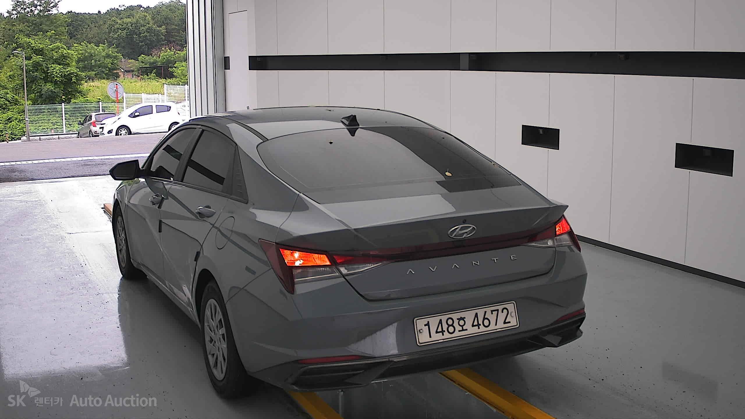 2021 - hyundai avante