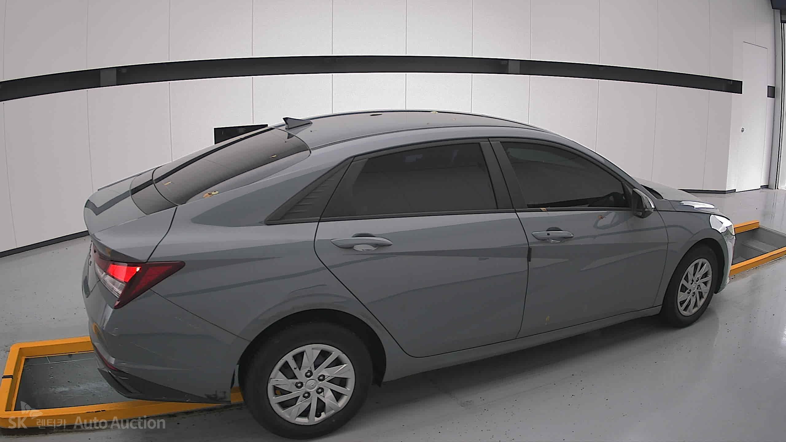 2021 - hyundai avante