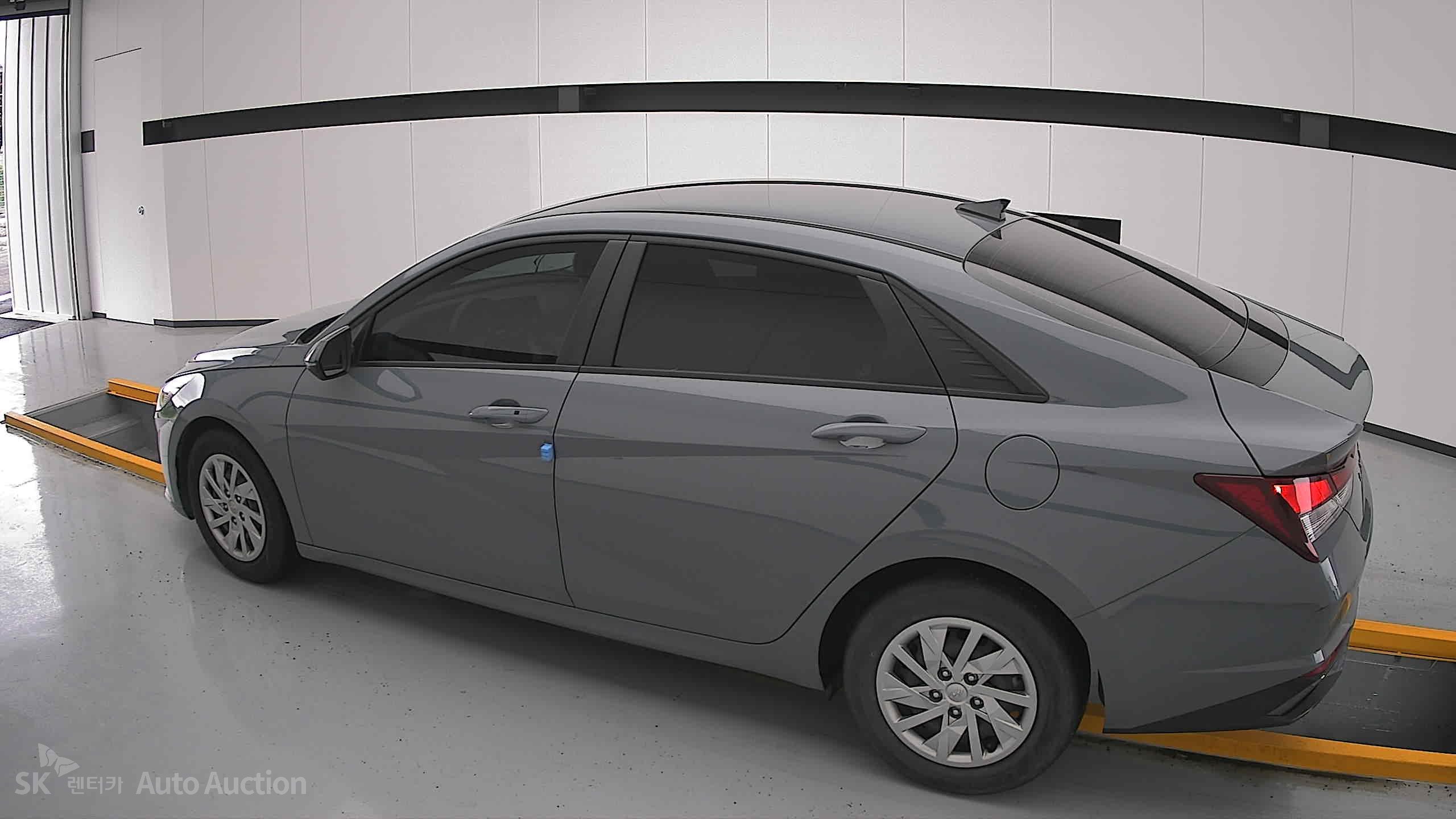2021 - hyundai avante