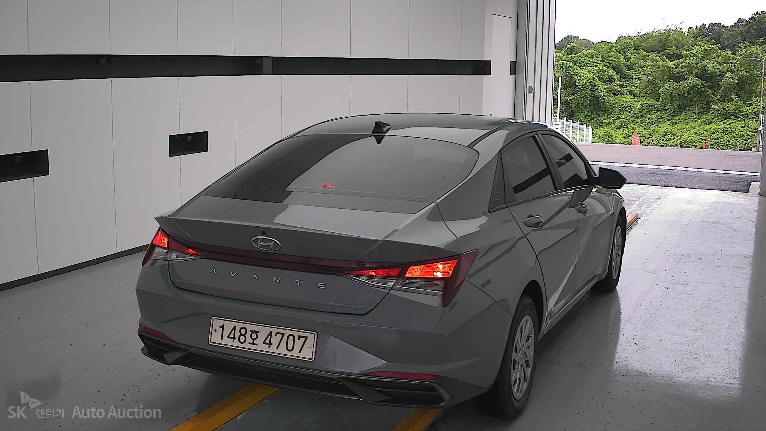 2021 - hyundai avante