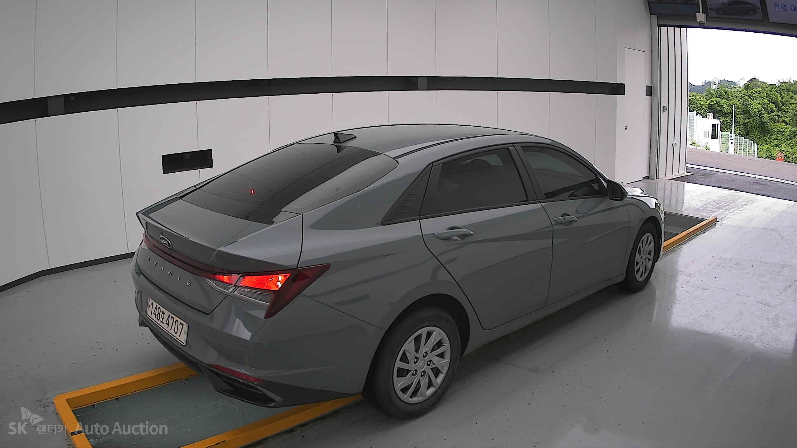 2021 - hyundai avante
