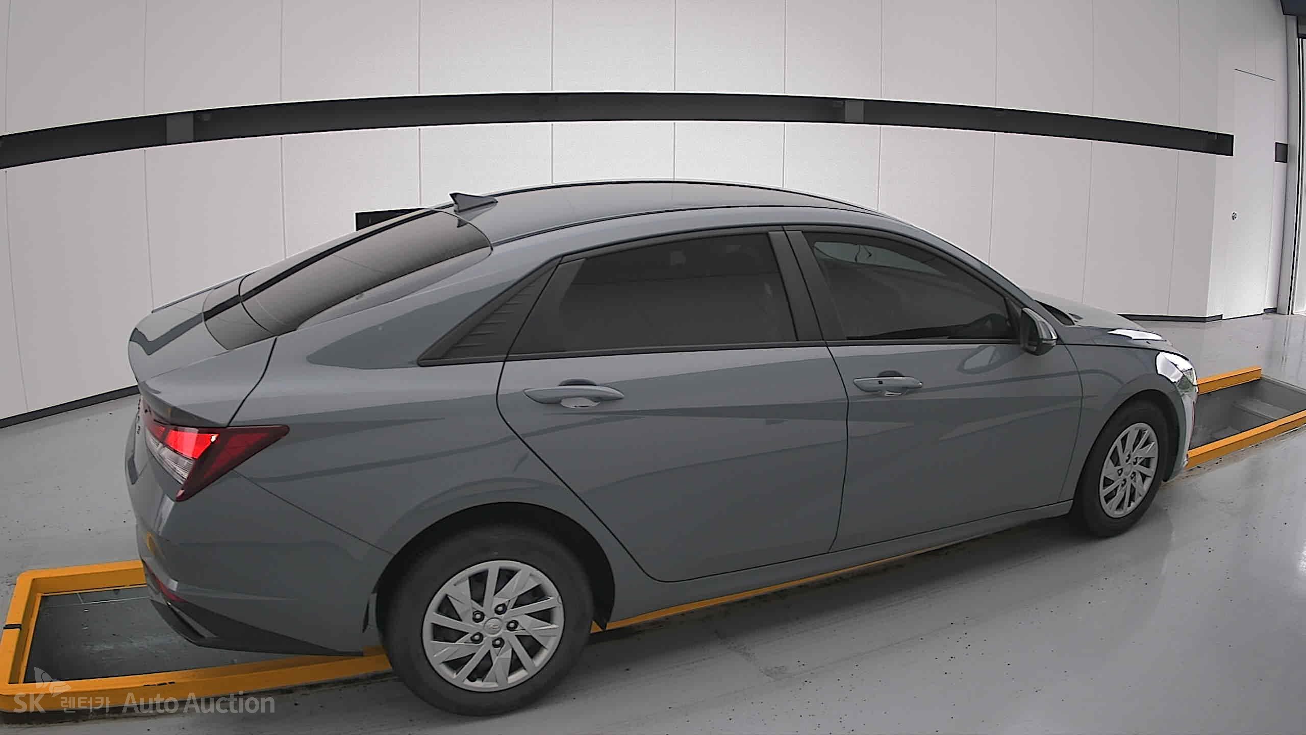 2021 - hyundai avante