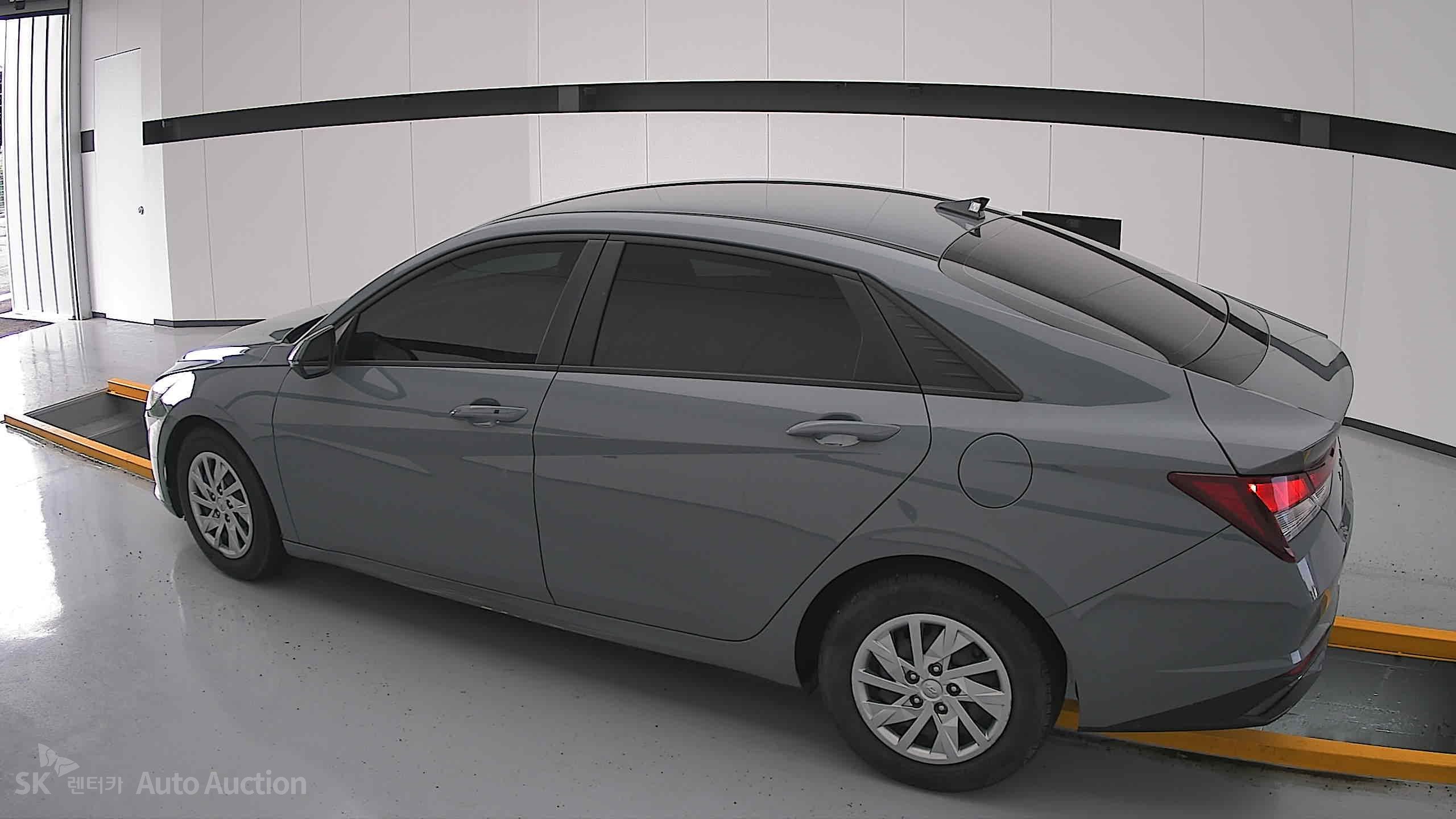 2022 - hyundai avante