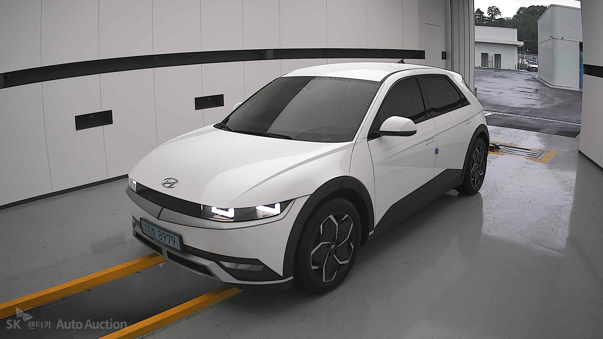 2022 - hyundai ioniq