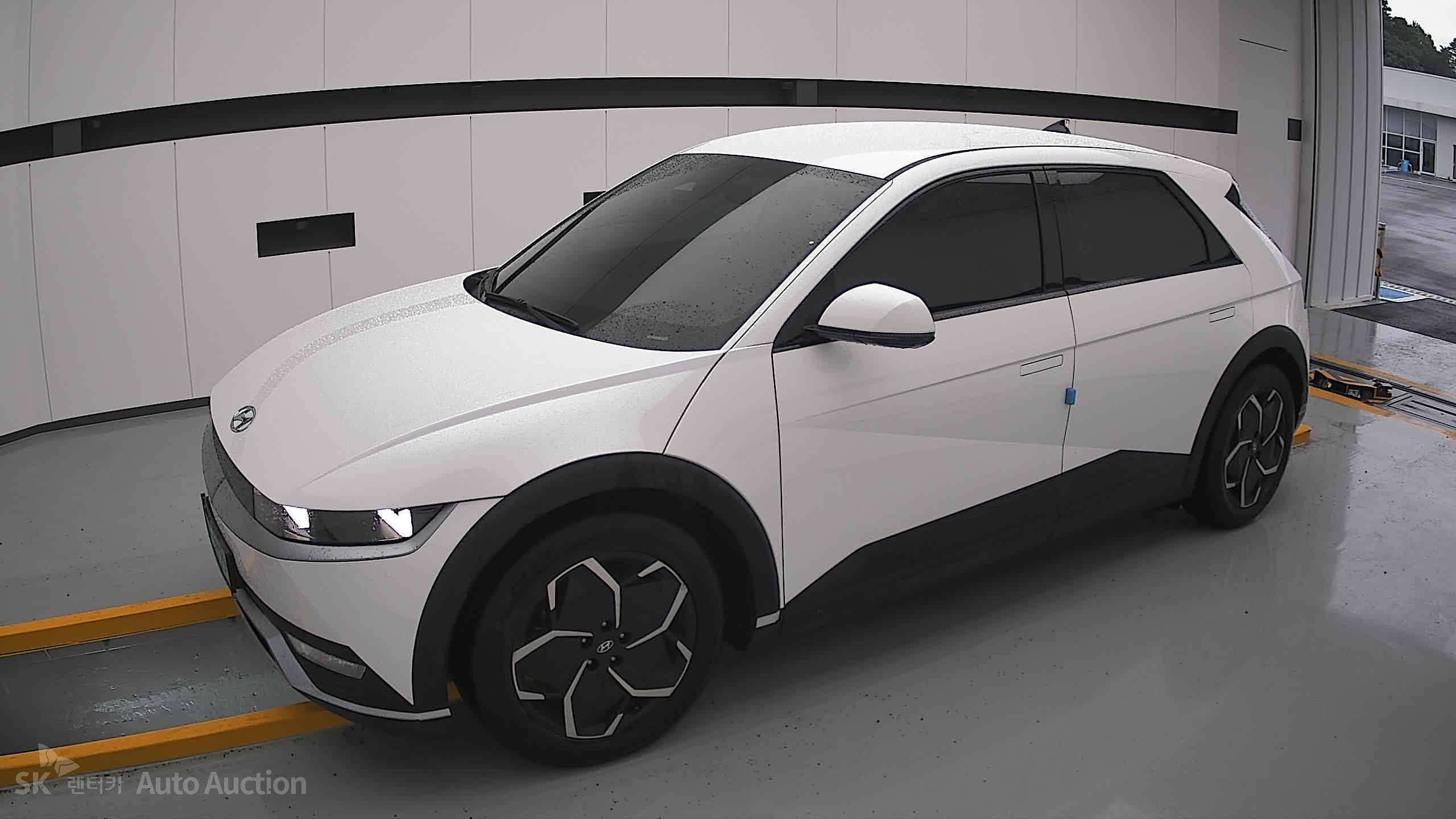 2022 - hyundai ioniq